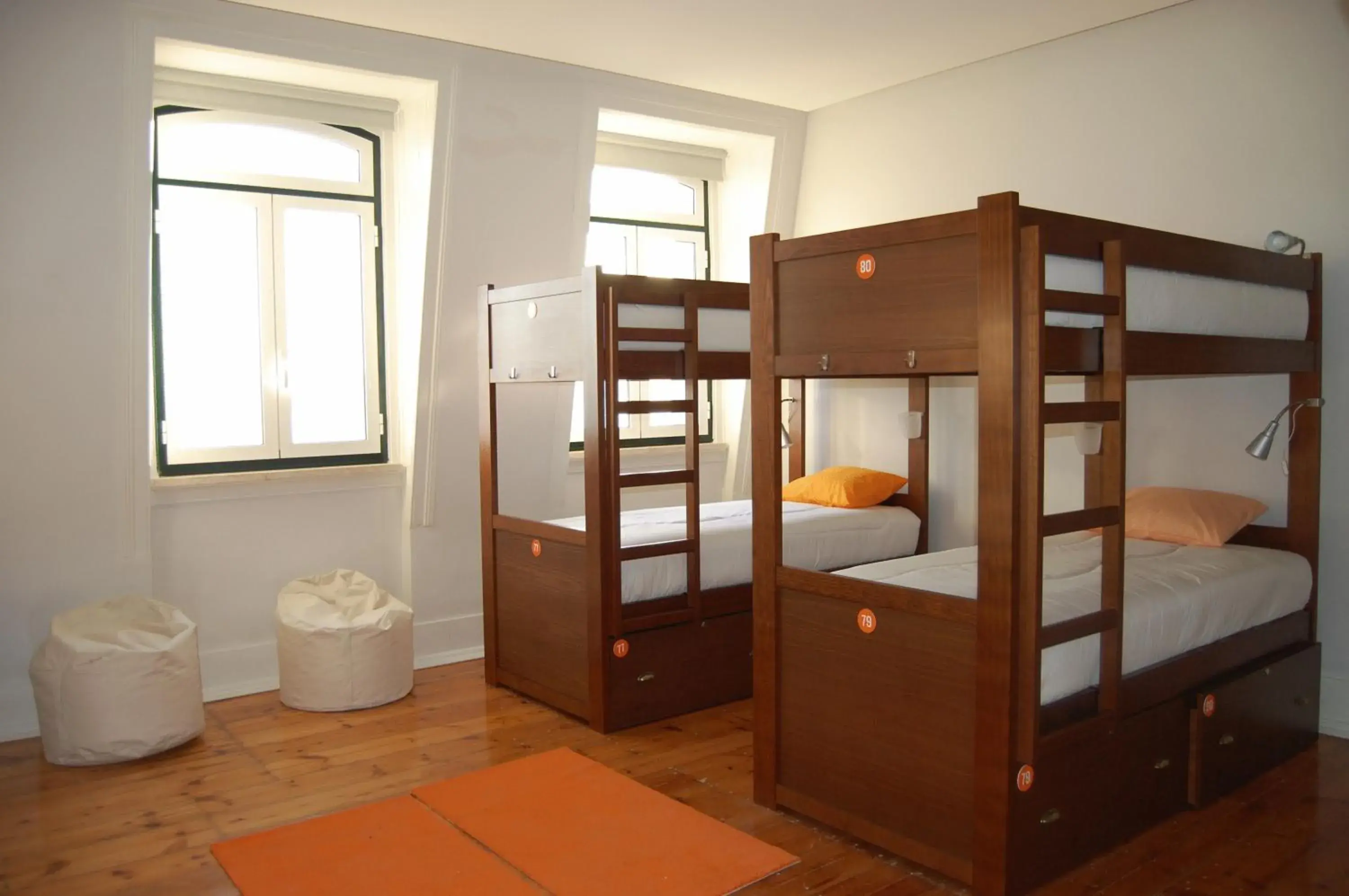 Bed, Bunk Bed in Lisb'on Hostel