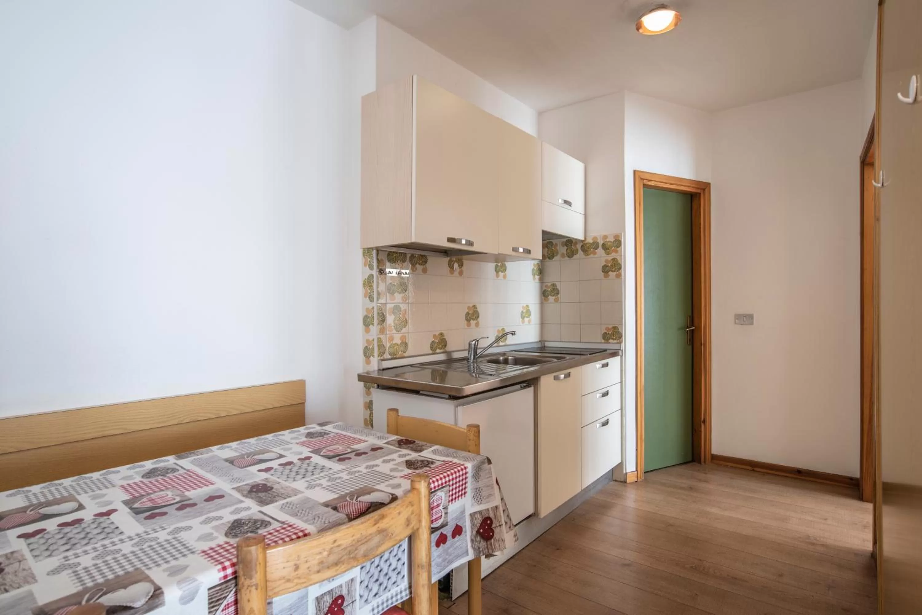 Kitchen or kitchenette in Alaska Clubresidence