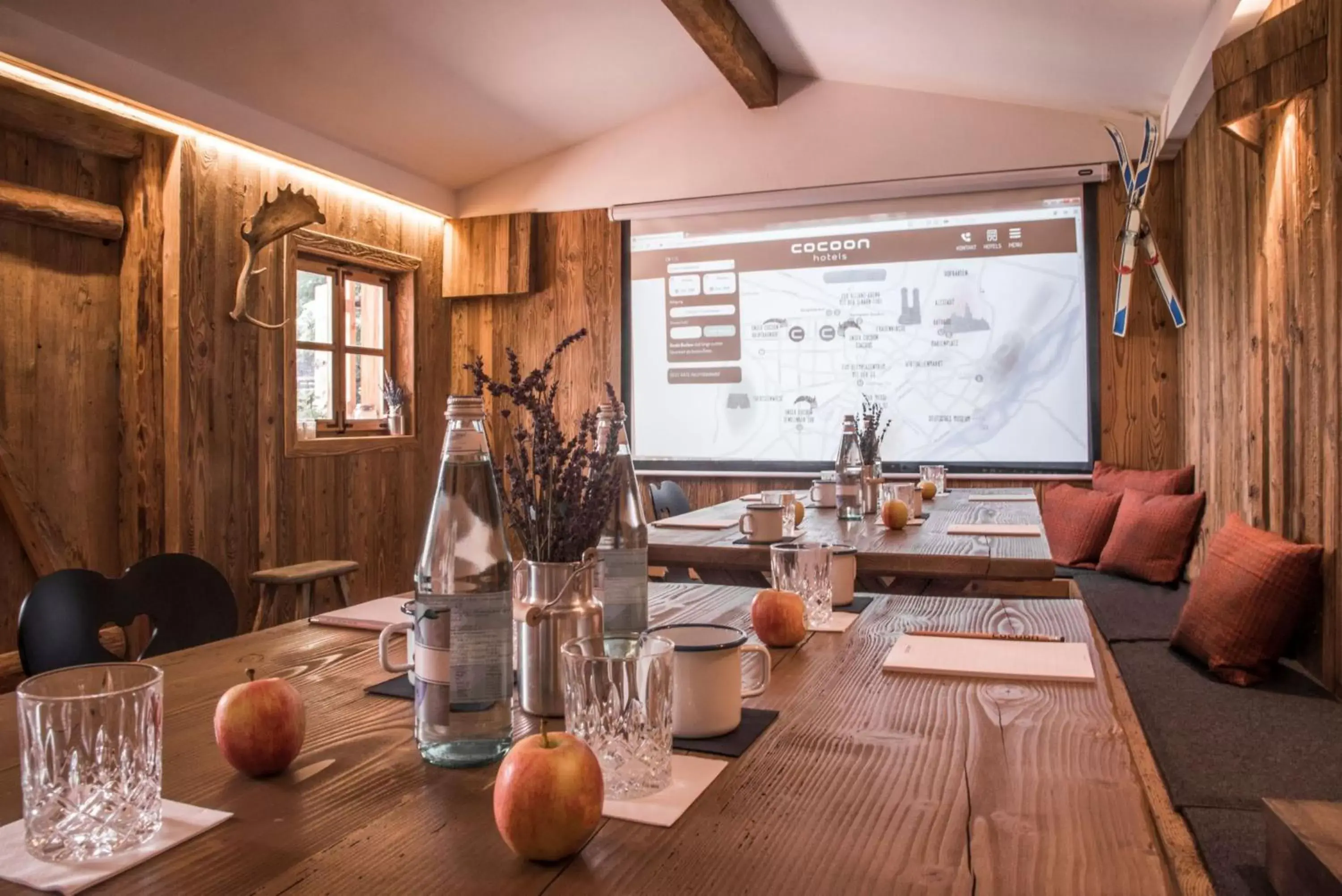 Meeting/conference room in Cocoon Hauptbahnhof