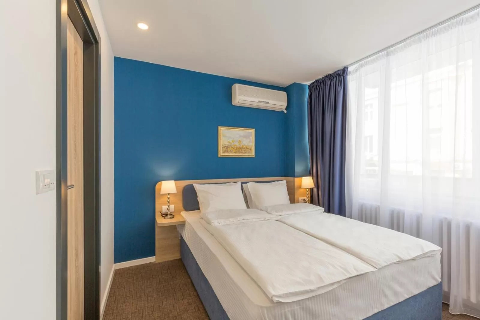 Bed in Premium Crown Suites