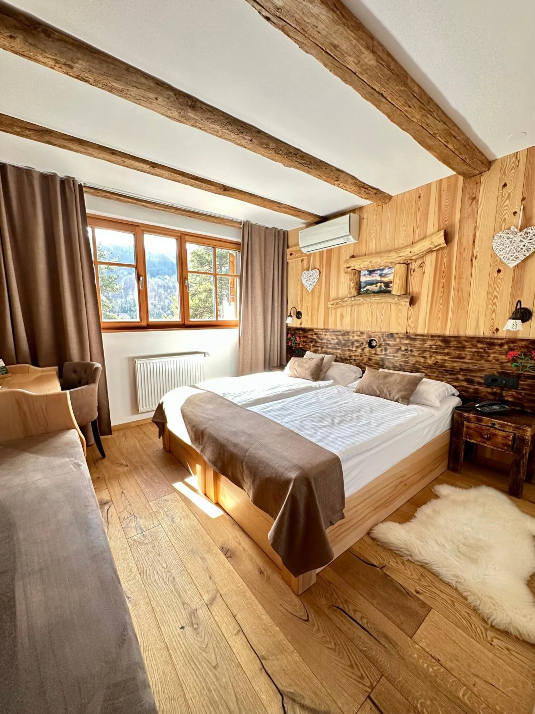 Bed in Ribno Alpine Hotel