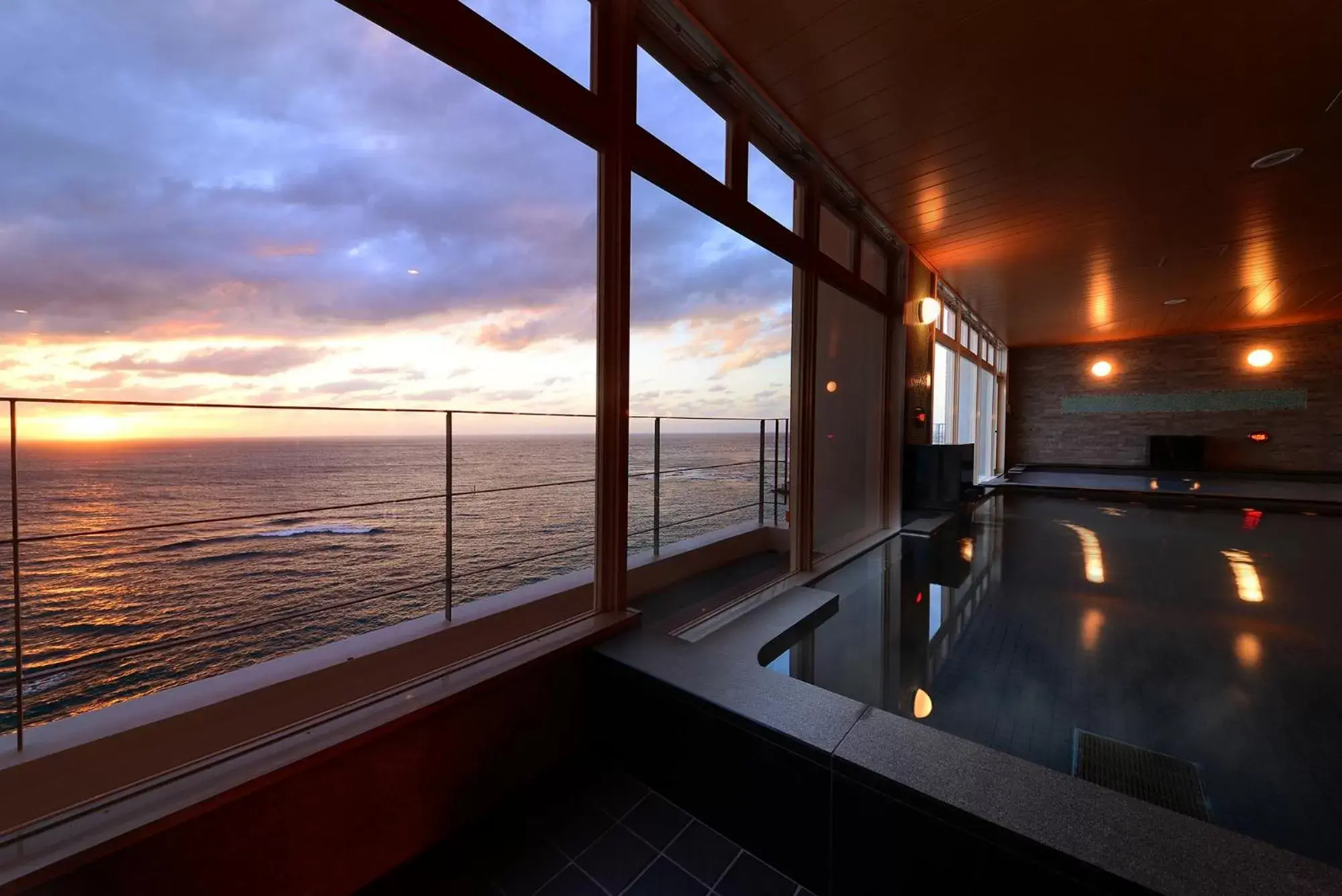 Public Bath, Sunrise/Sunset in Vessel Hotel Campana Okinawa