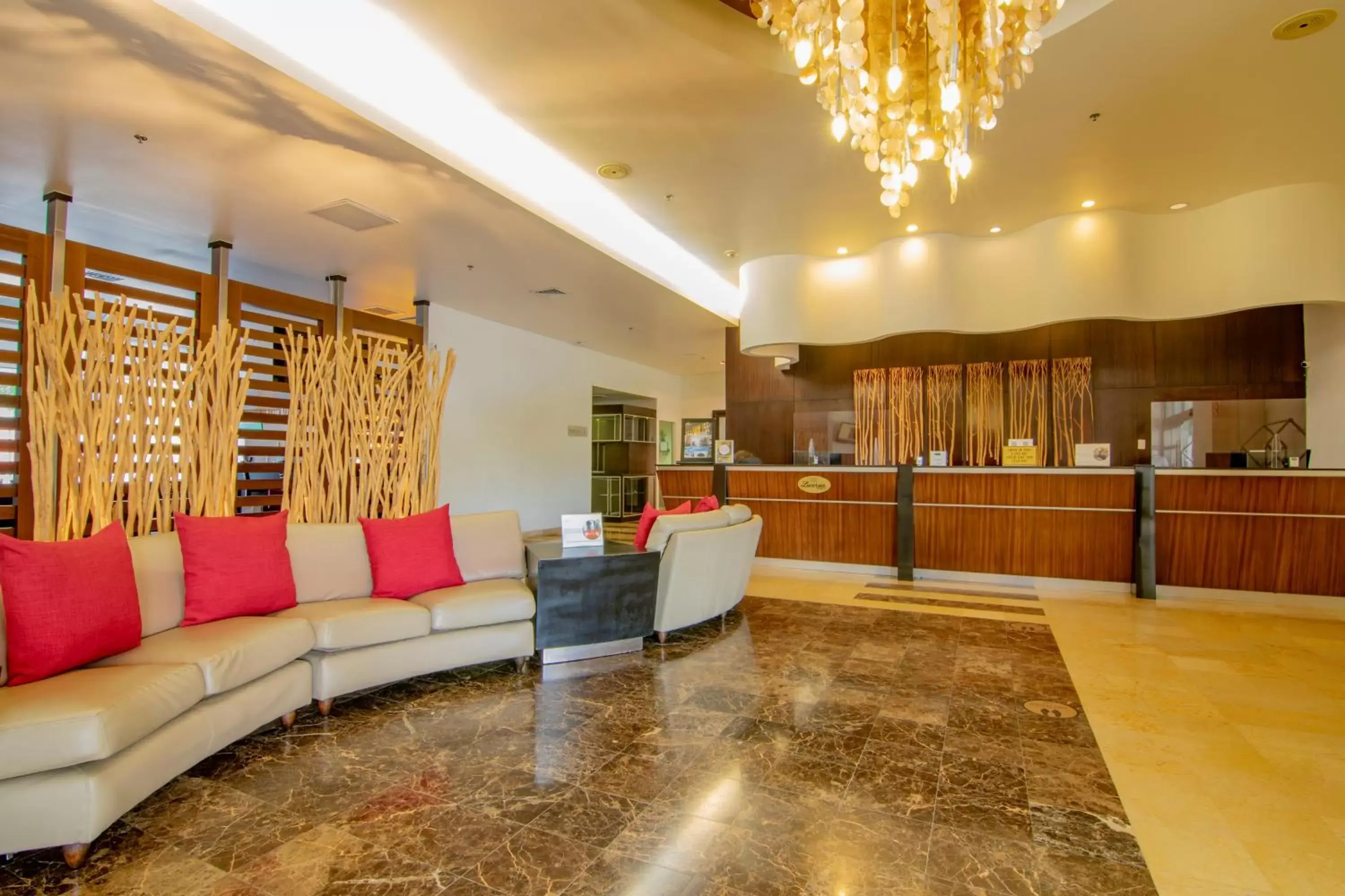 Lobby/Reception in Hotel Lucerna Hermosillo