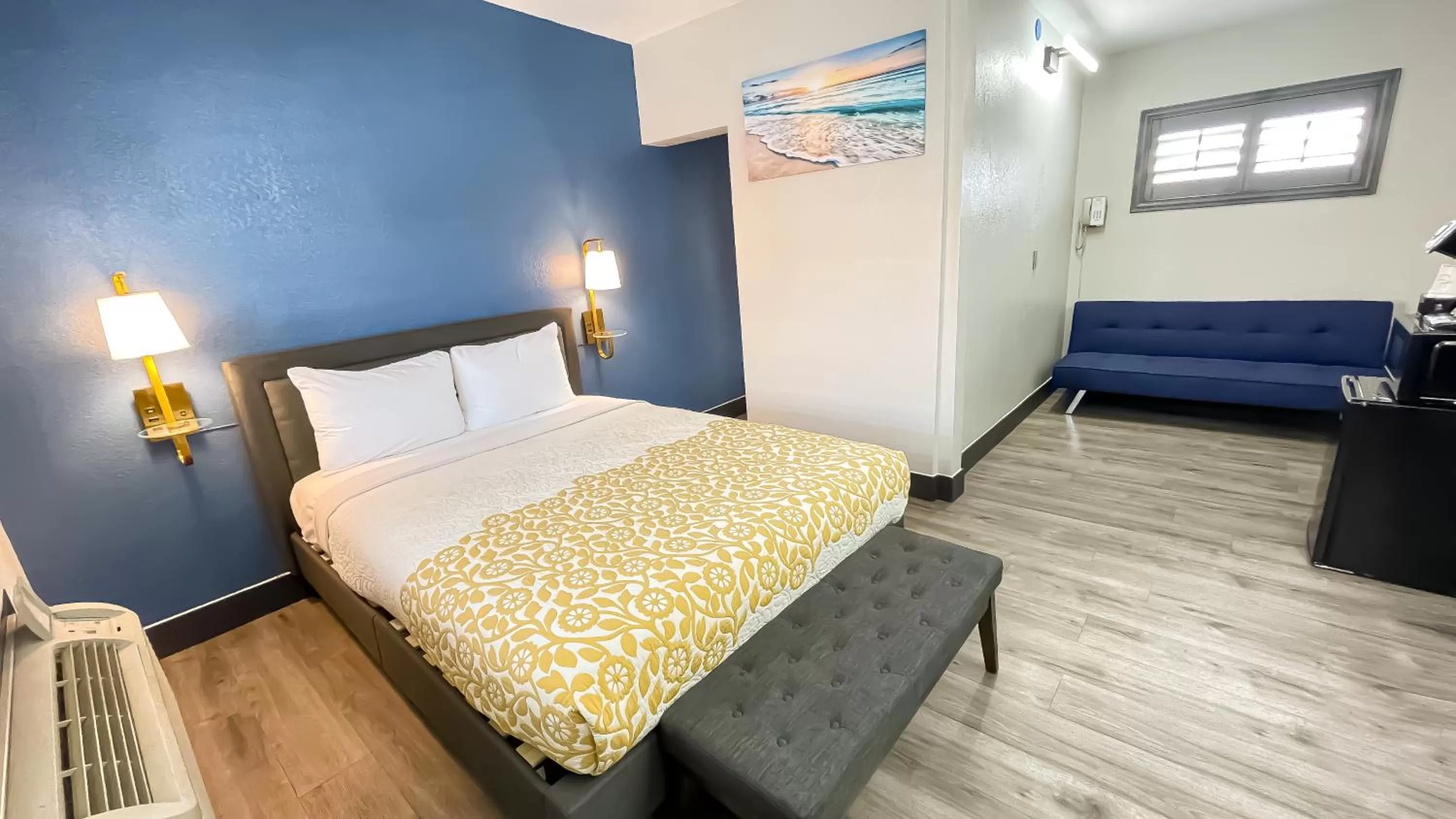 Bed in The Fremont Inn