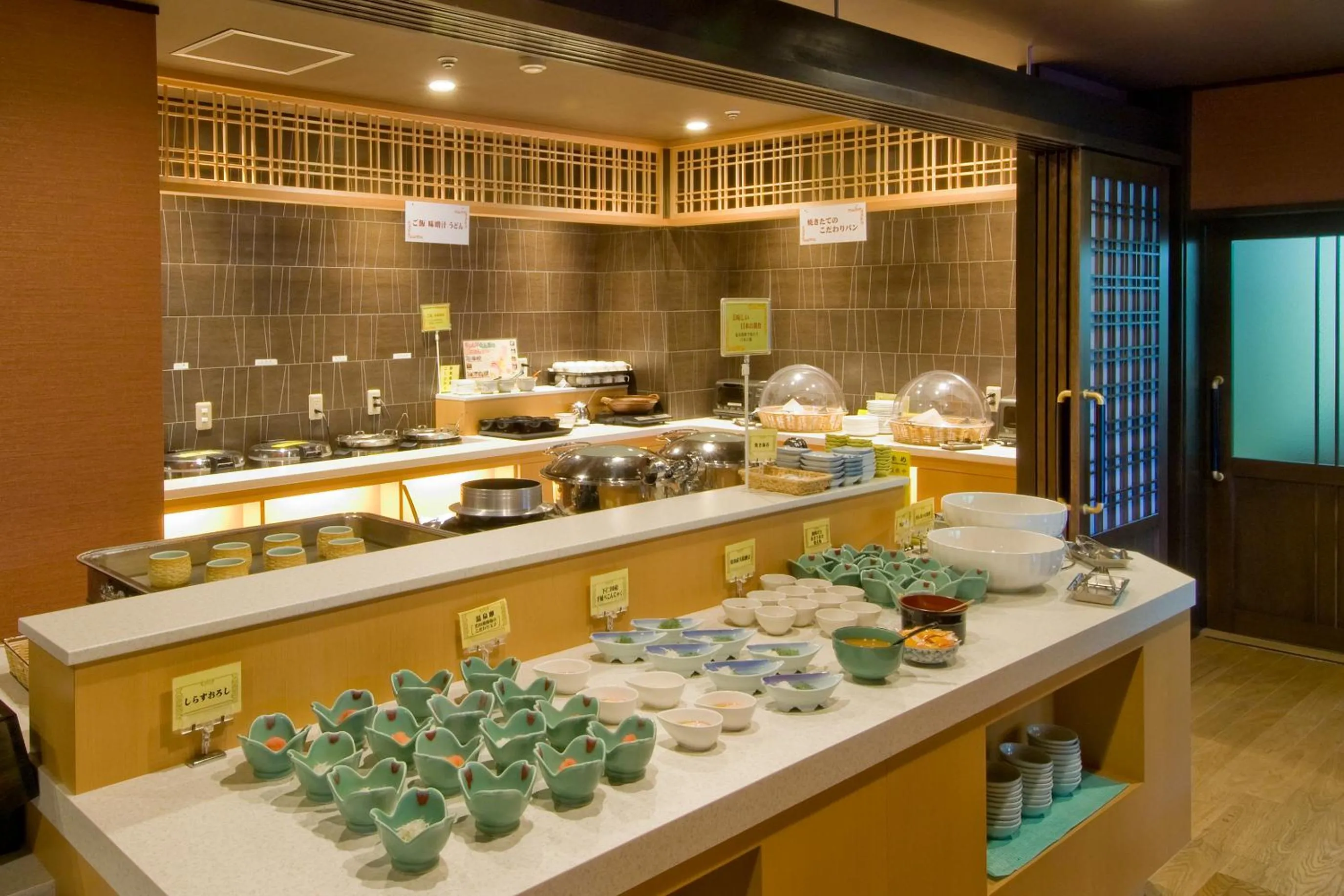 Buffet breakfast in Kishigon Ryokan