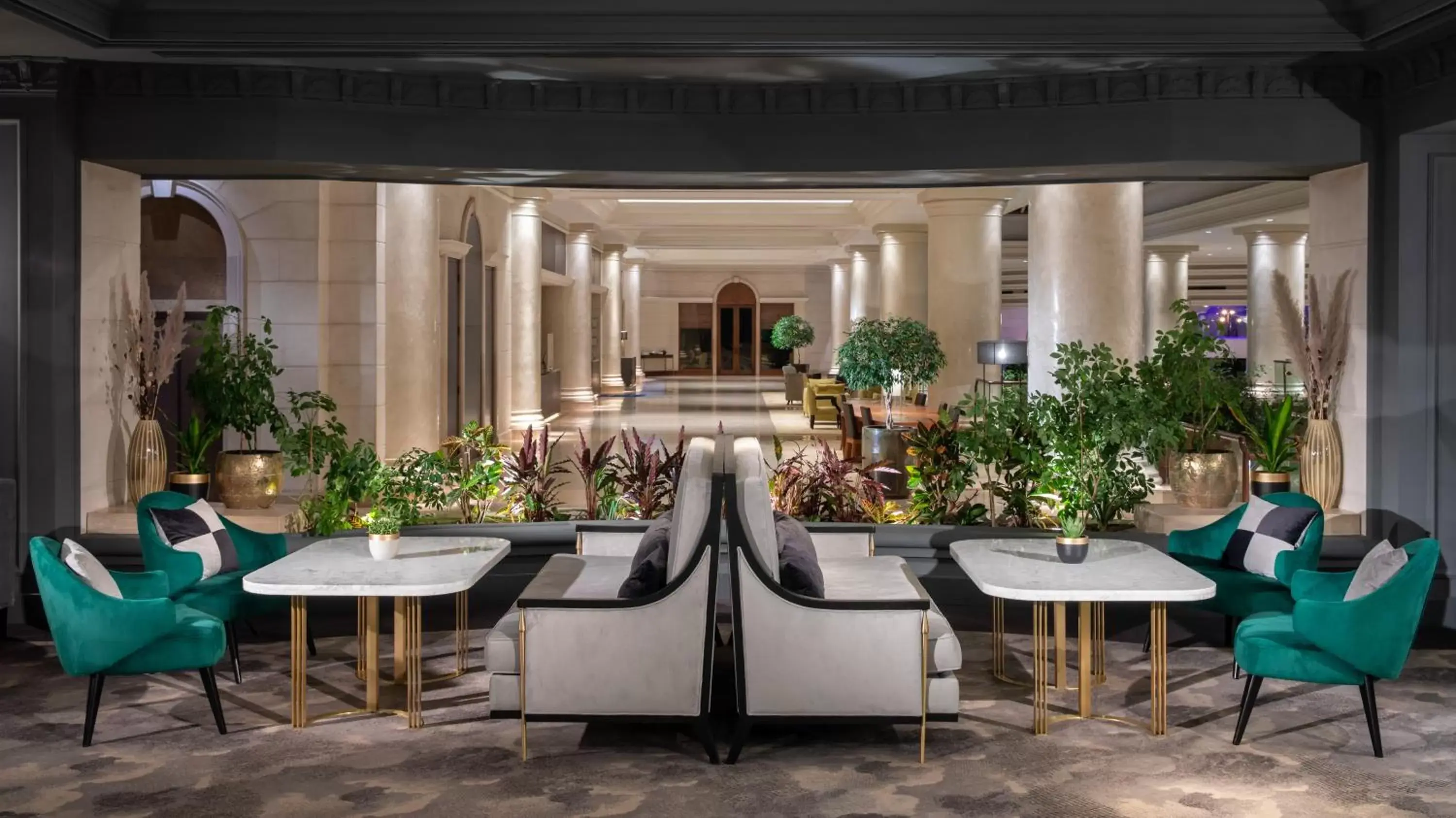 Restaurant/places to eat in Hyatt Regency Belgrade Restaurant/places to eat in Hyatt Regency Belgrade