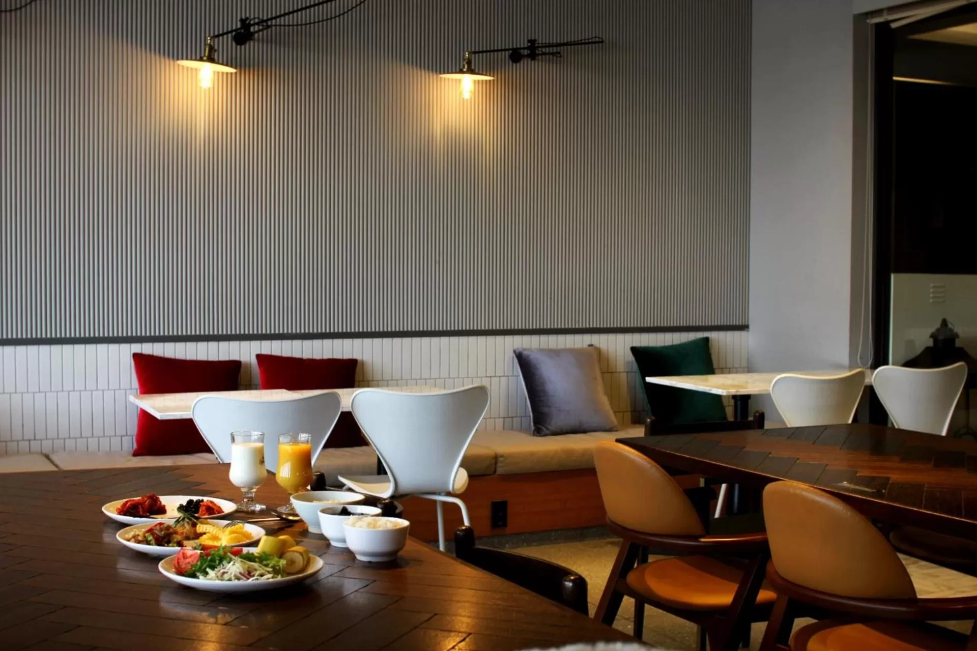 Breakfast in Bay Hound Hotel