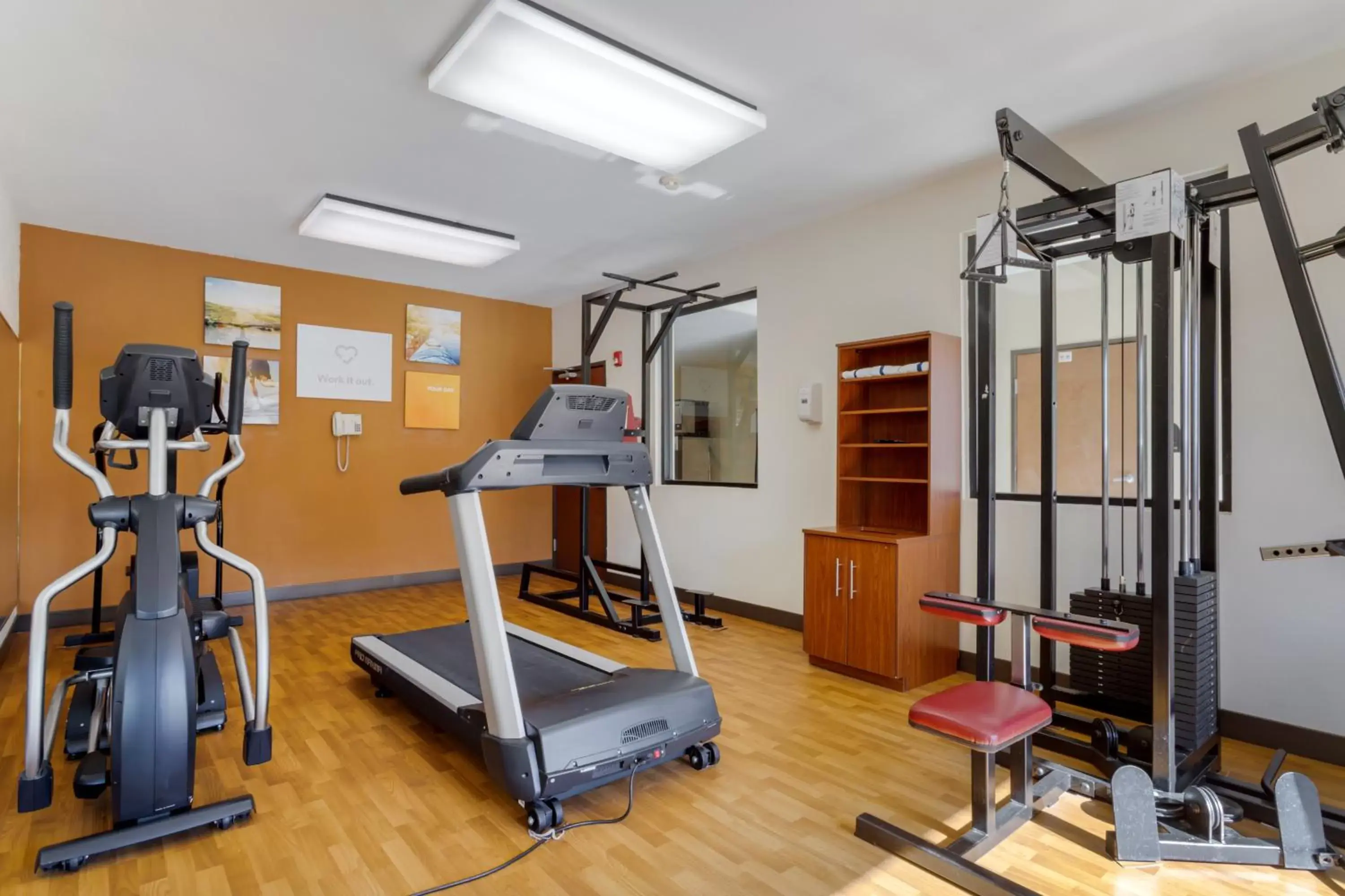 Fitness centre/facilities, Fitness Center/Facilities in Comfort Suites La Porte