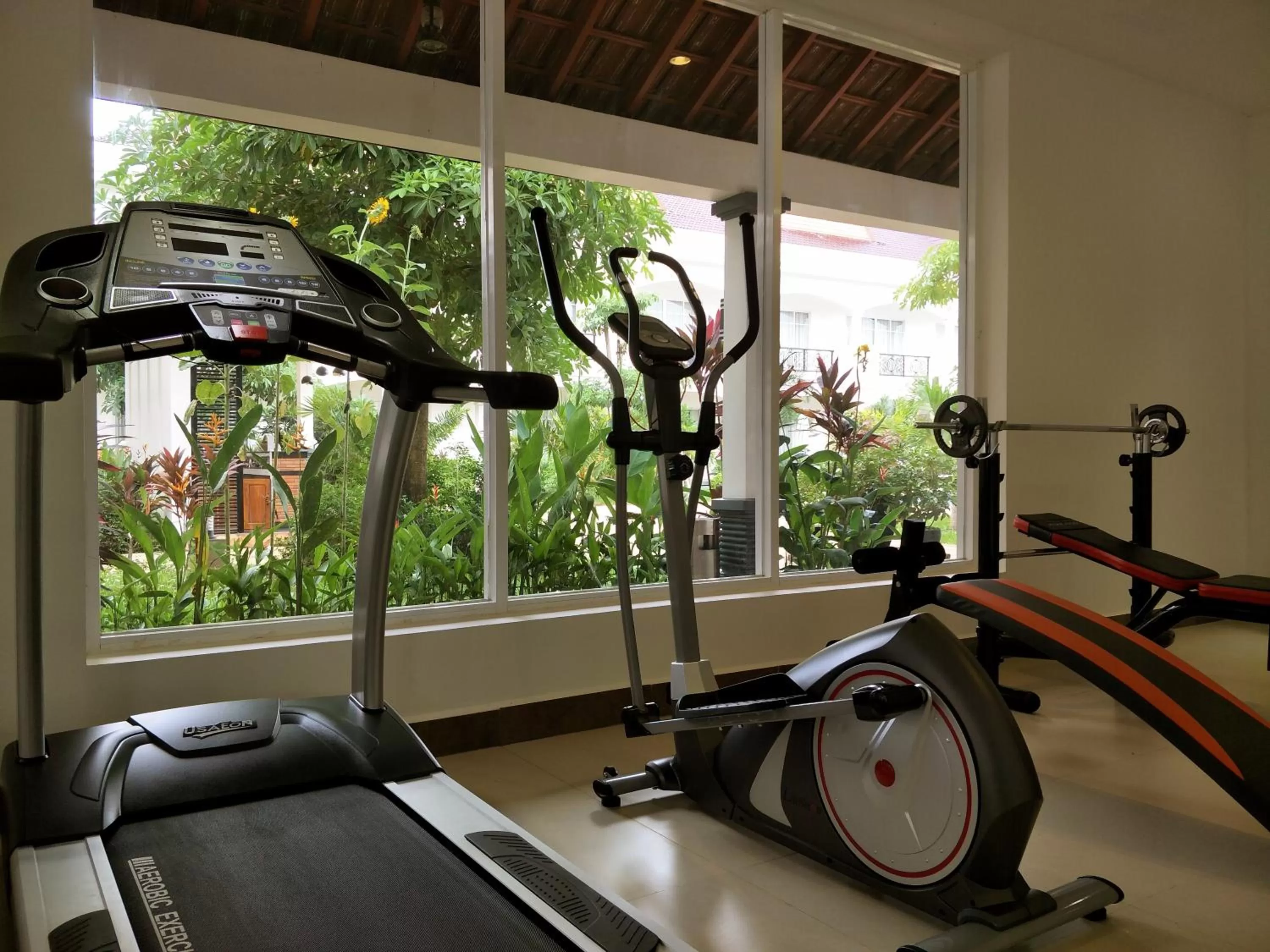 Fitness centre/facilities in Glorious Hotel