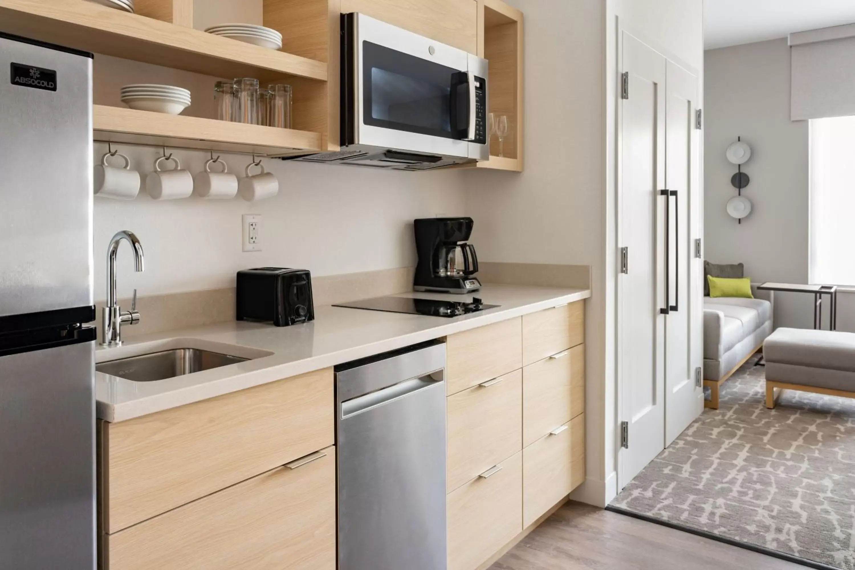 Kitchen or kitchenette, Kitchen/Kitchenette in TownePlace Suites by Marriott Ocala