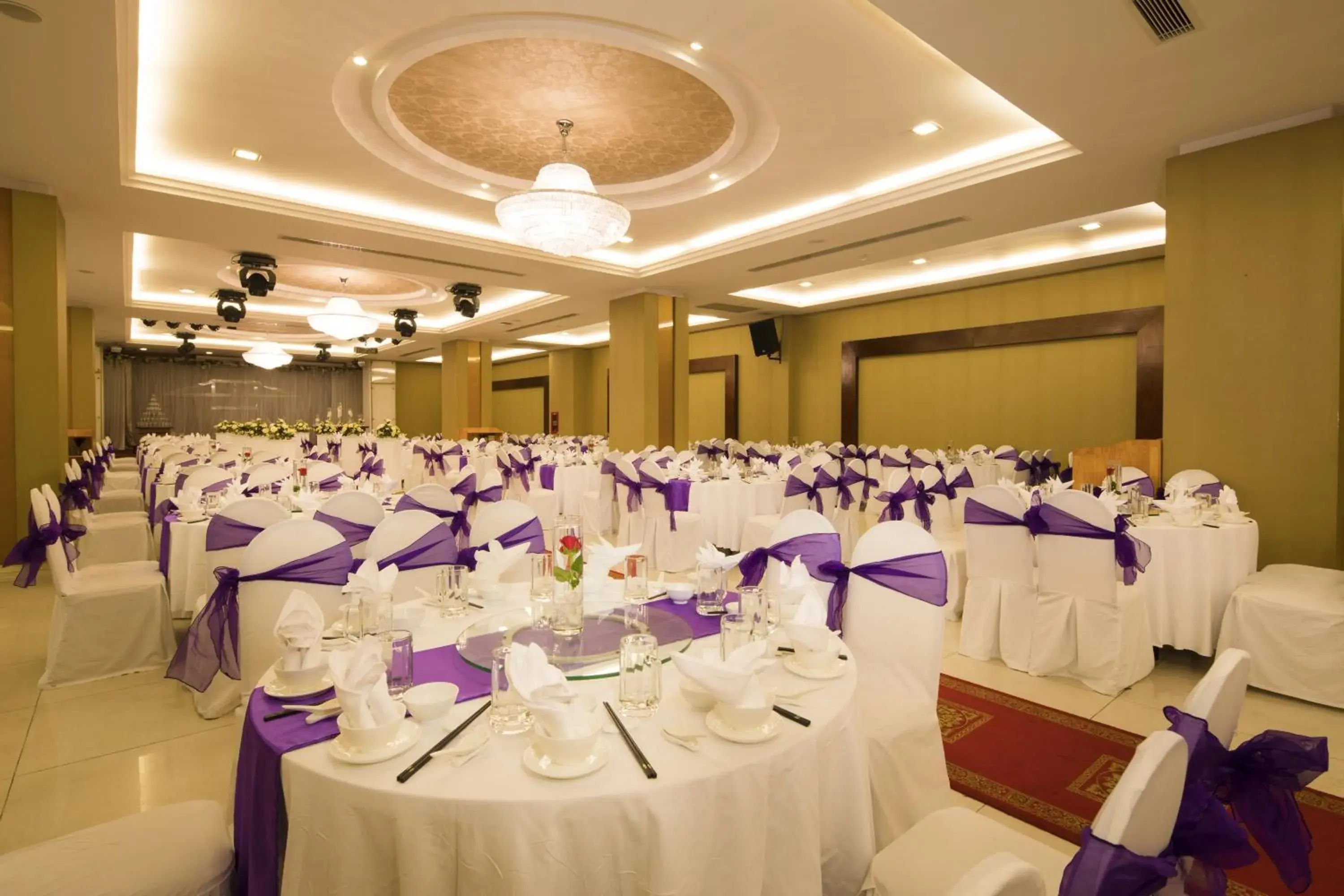 Restaurant/places to eat, Banquet Facilities in TTC Hotel - Michelia