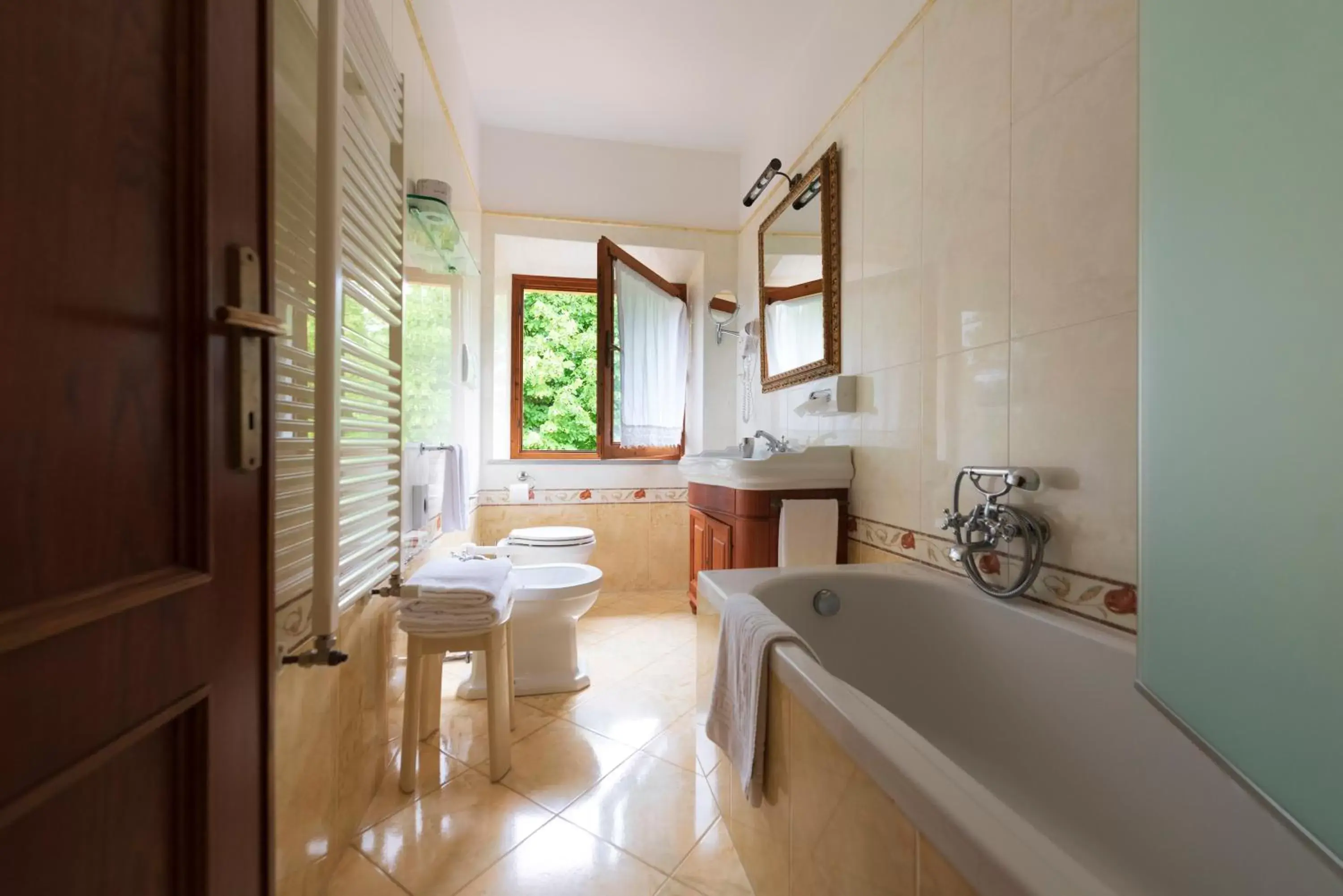 Bathroom in Villa Scacciapensieri Boutique Hotel