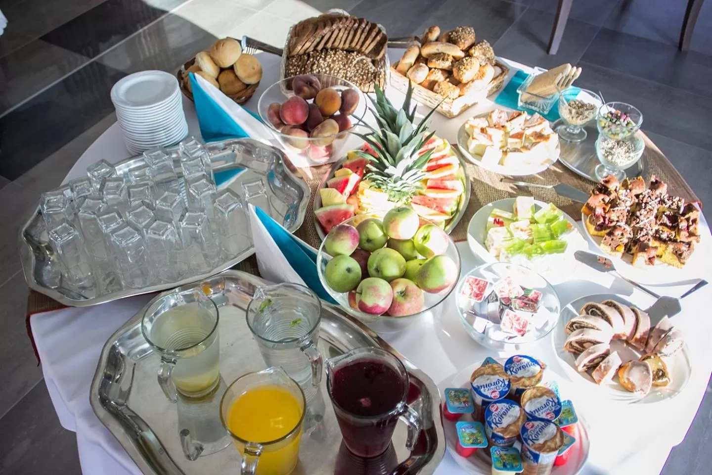 Breakfast in Resident Rene