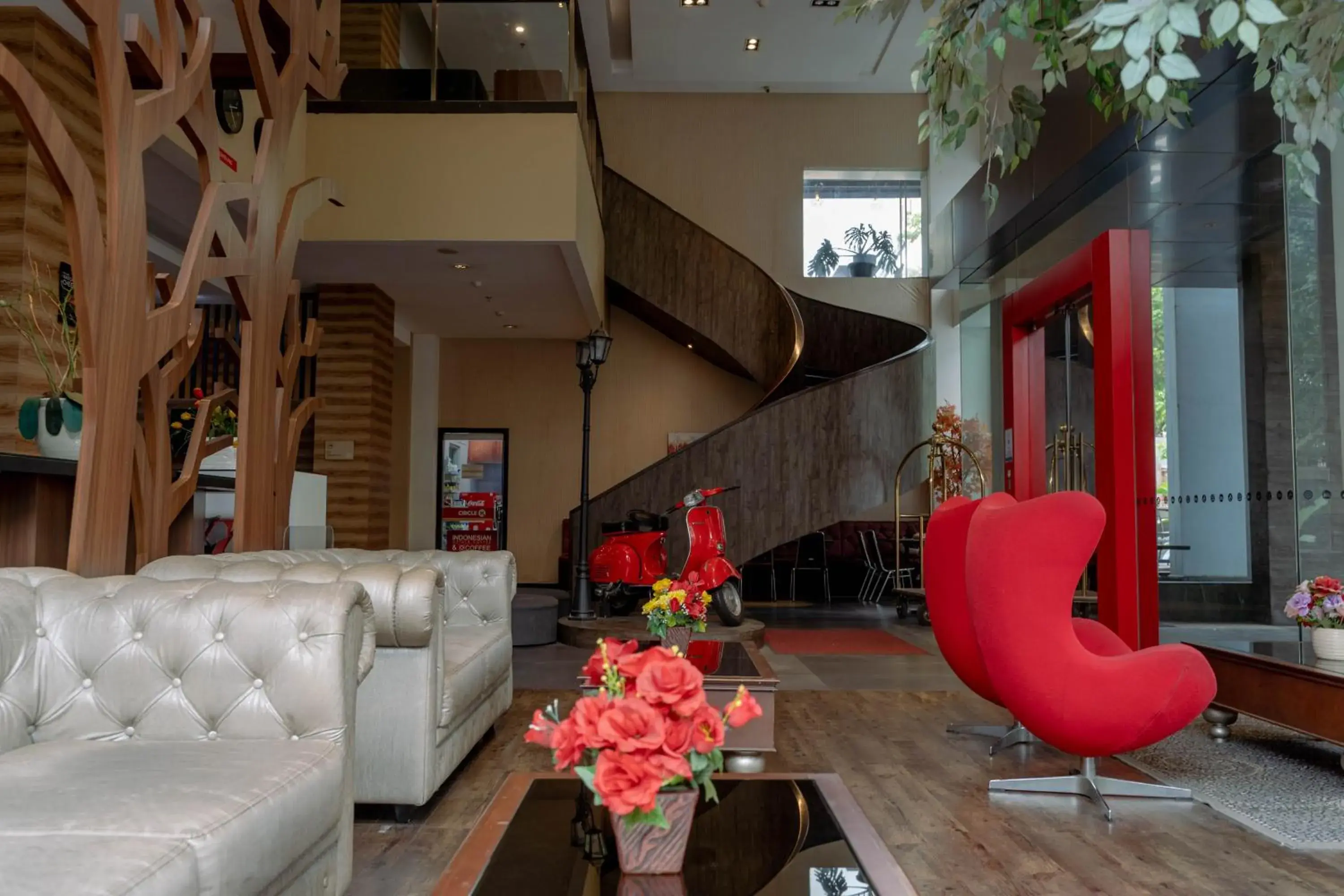 Lobby or reception in Kalya Hotel Bandung Dago Lobby or reception in Kalya Hotel Bandung Dago