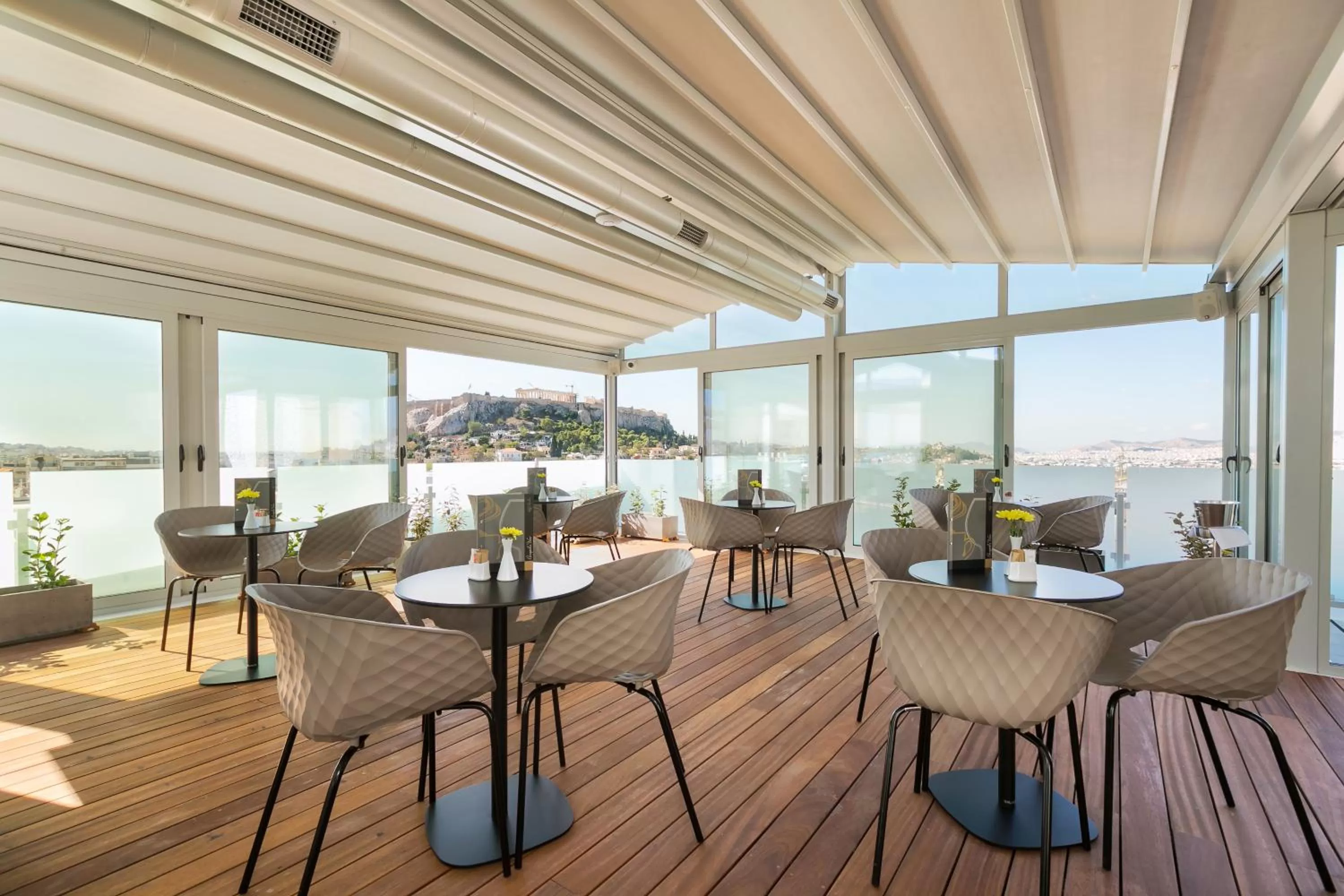 Restaurant/places to eat in Athens Cypria Hotel