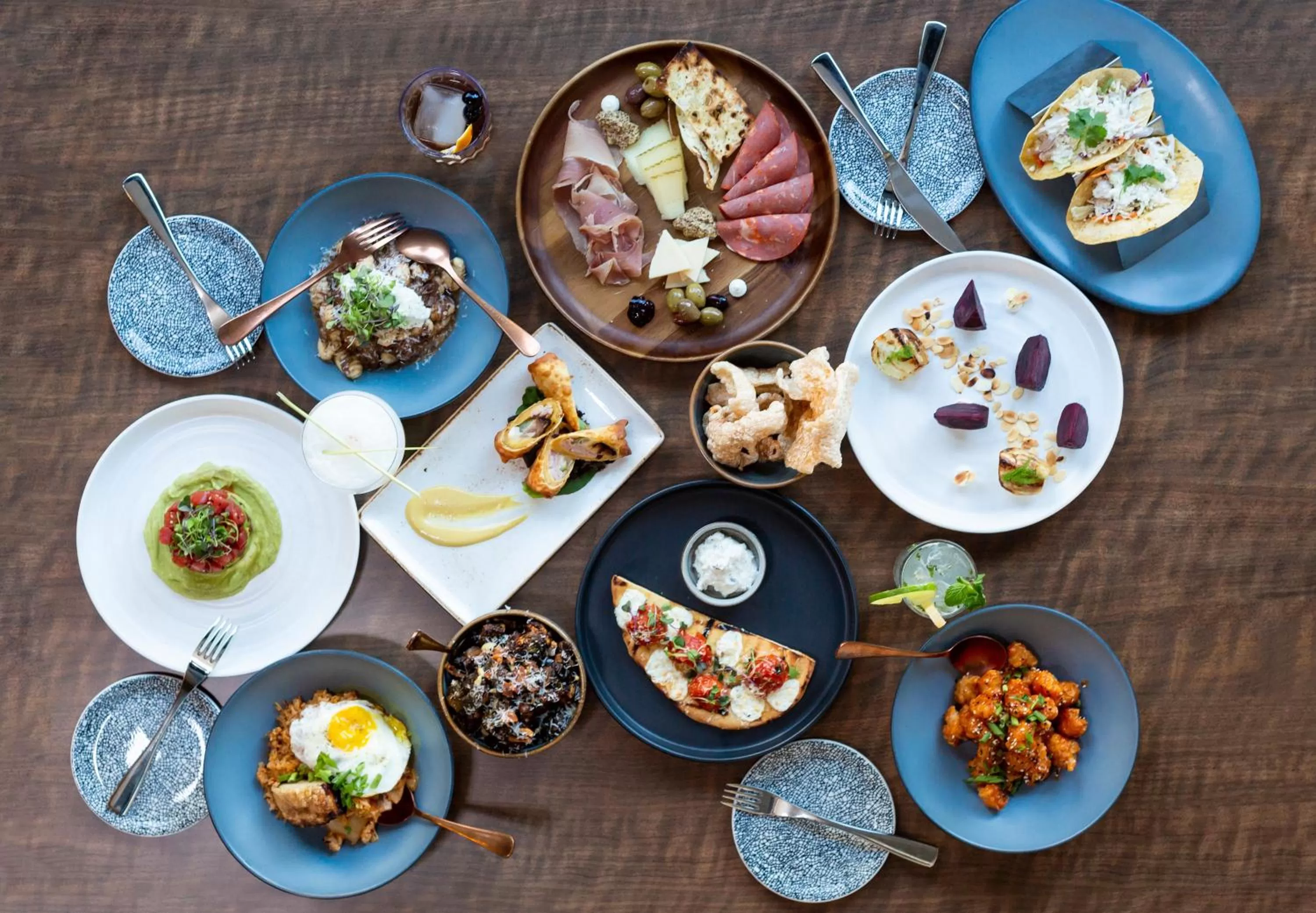 Restaurant/places to eat in Hotel Indigo Gainesville-Celebration Pointe by IHG