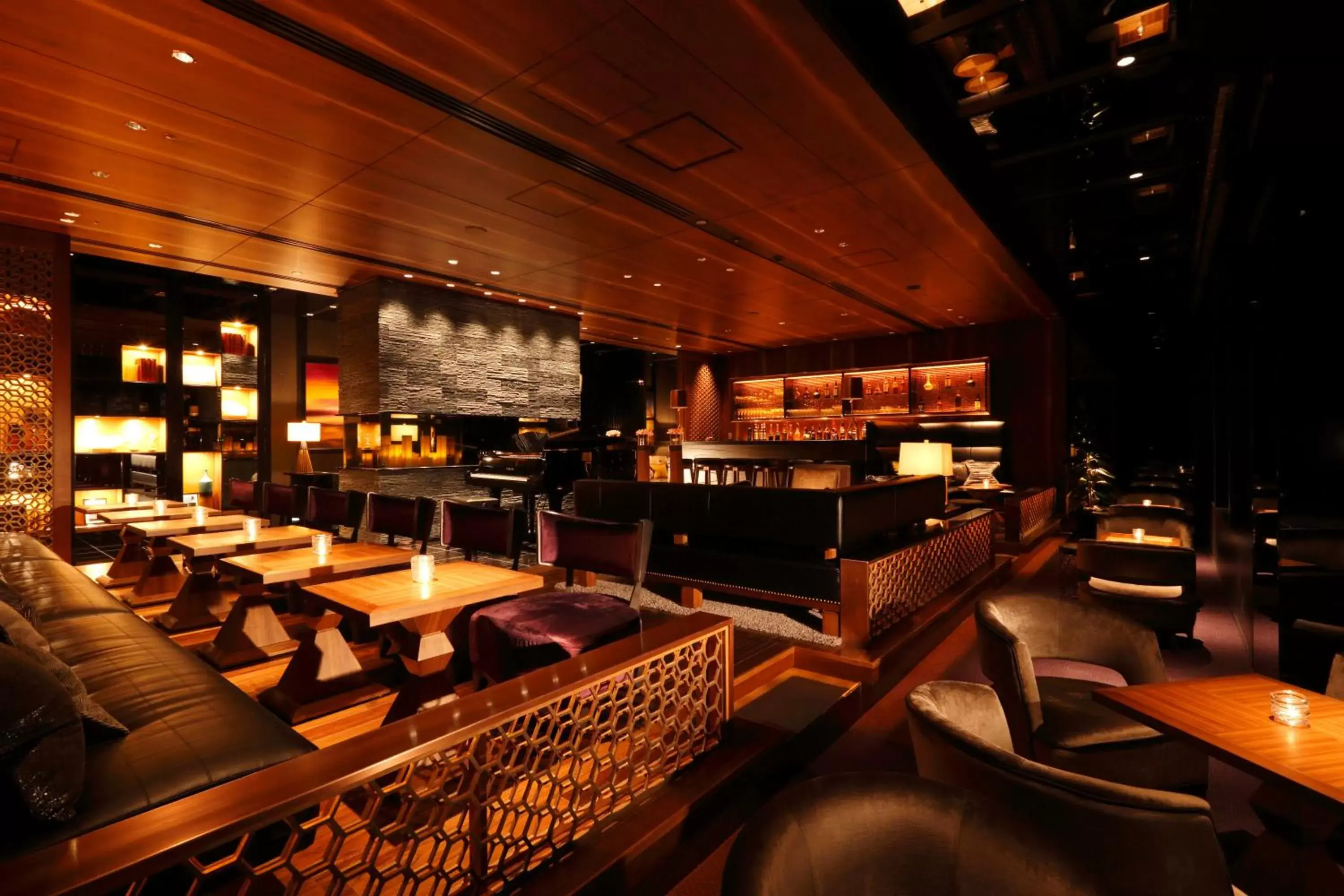 Lounge or bar, Restaurant/Places to Eat in Hotel Nikko Kanazawa