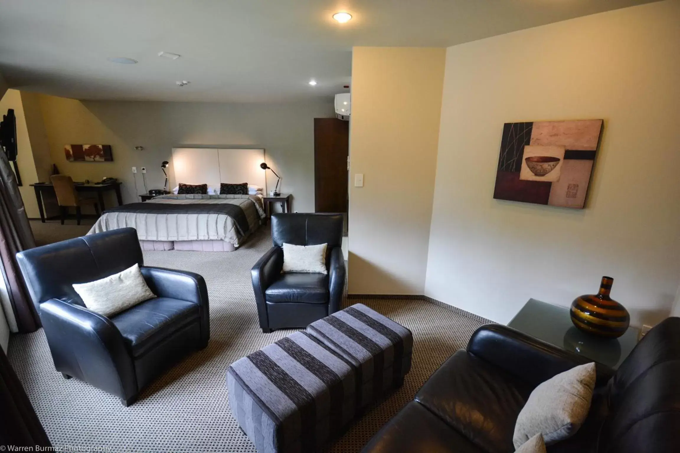 Living room, Seating Area in Chateau Marlborough Hotel