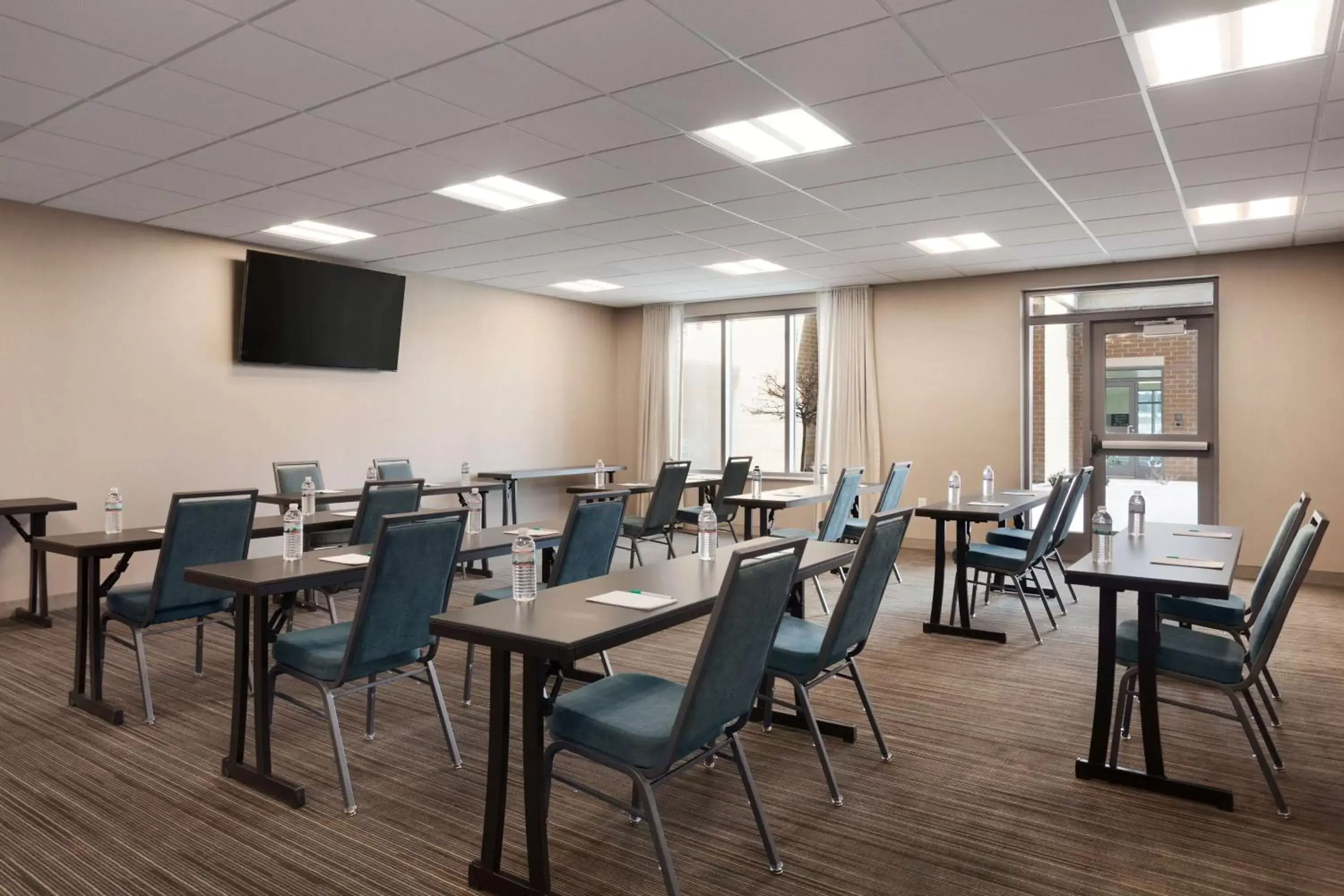 Meeting/conference room in Homewood Suites by Hilton Syracuse - Carrier Circle