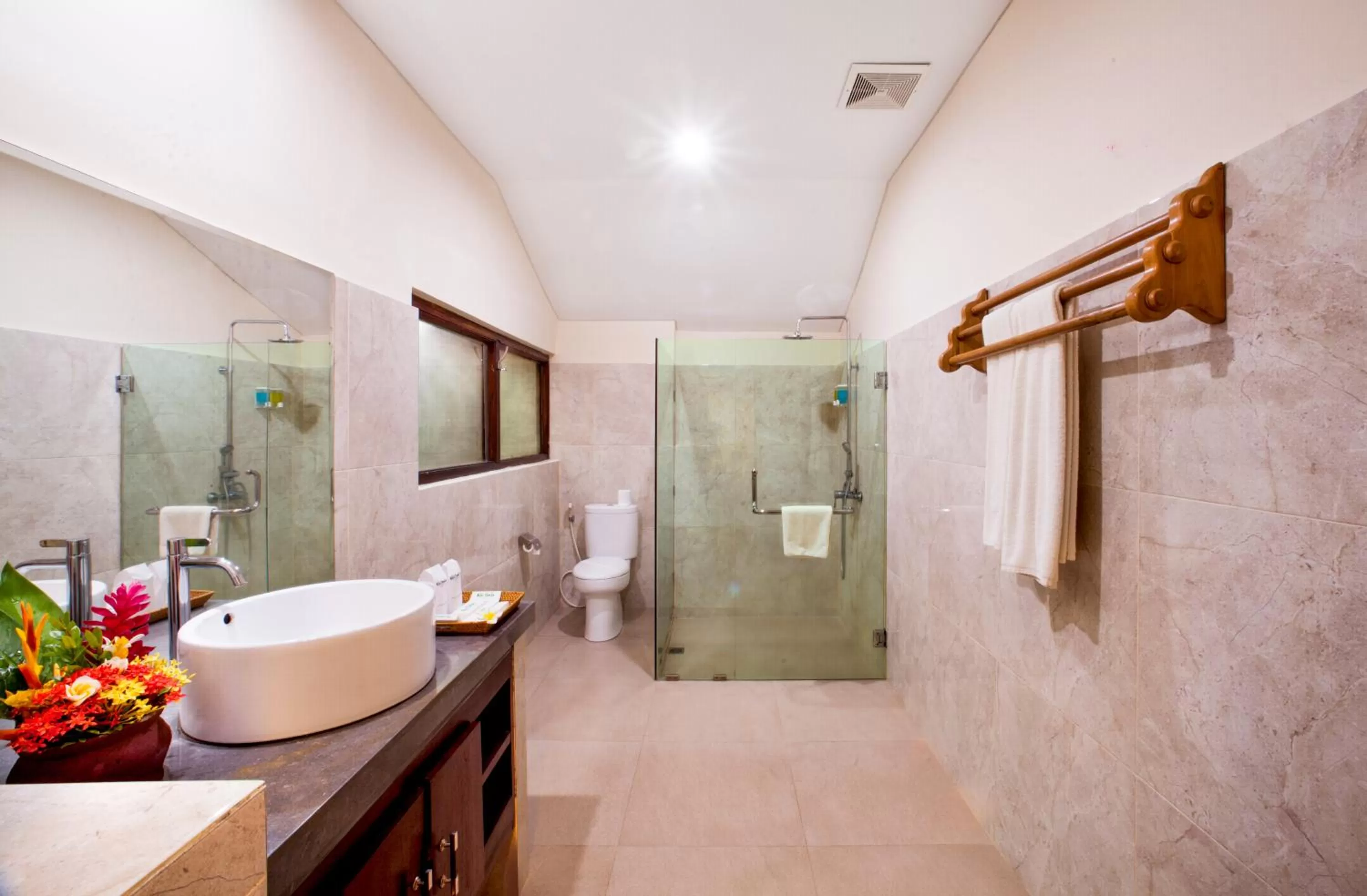 Bathroom in Bali Taman Beach Resort & Spa Lovina