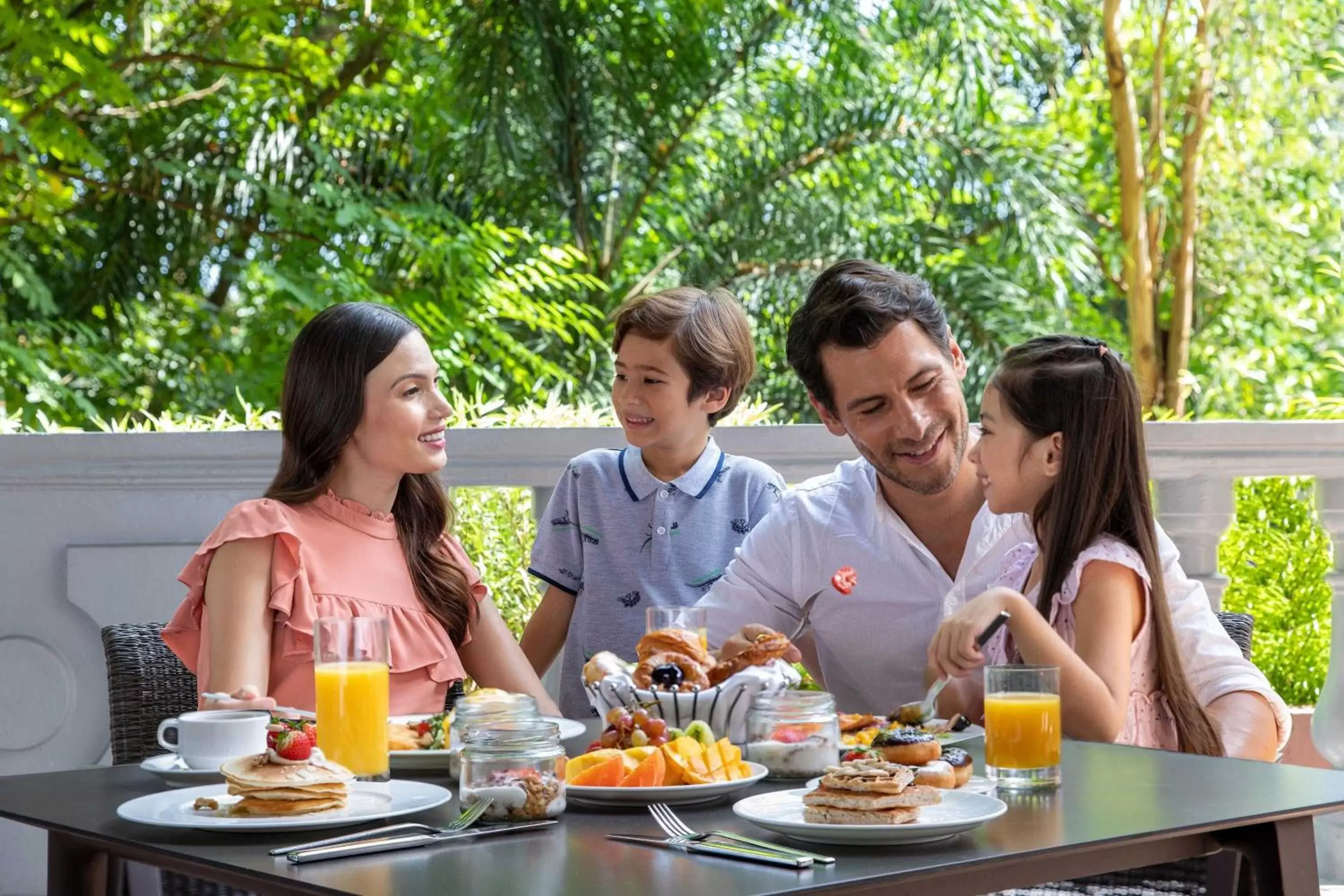 Breakfast in Manila Marriott Hotel