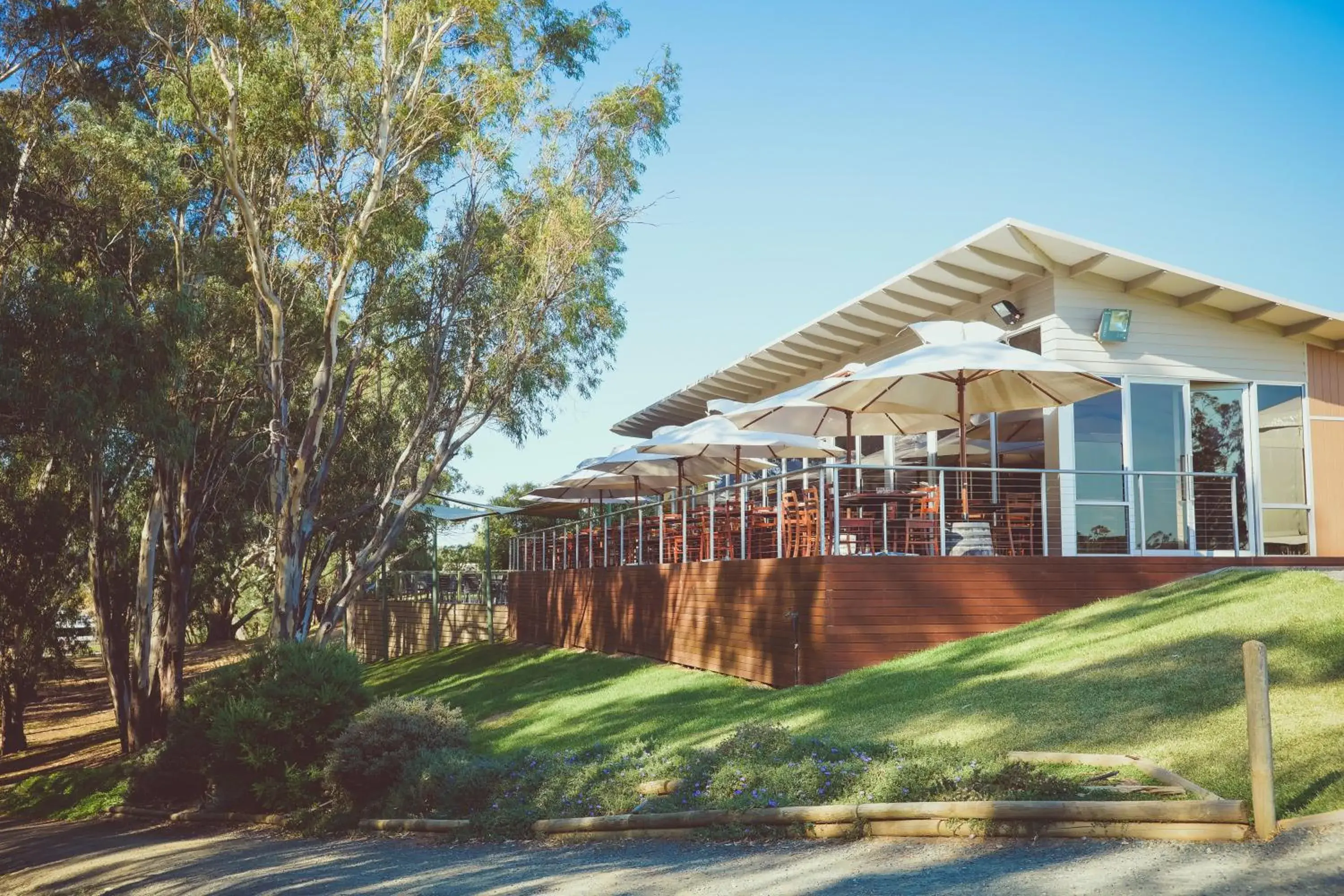 Restaurant/places to eat in Bridges on Meninya Motel & Apartments Restaurant/places to eat in Bridges on Meninya Motel & Apartments