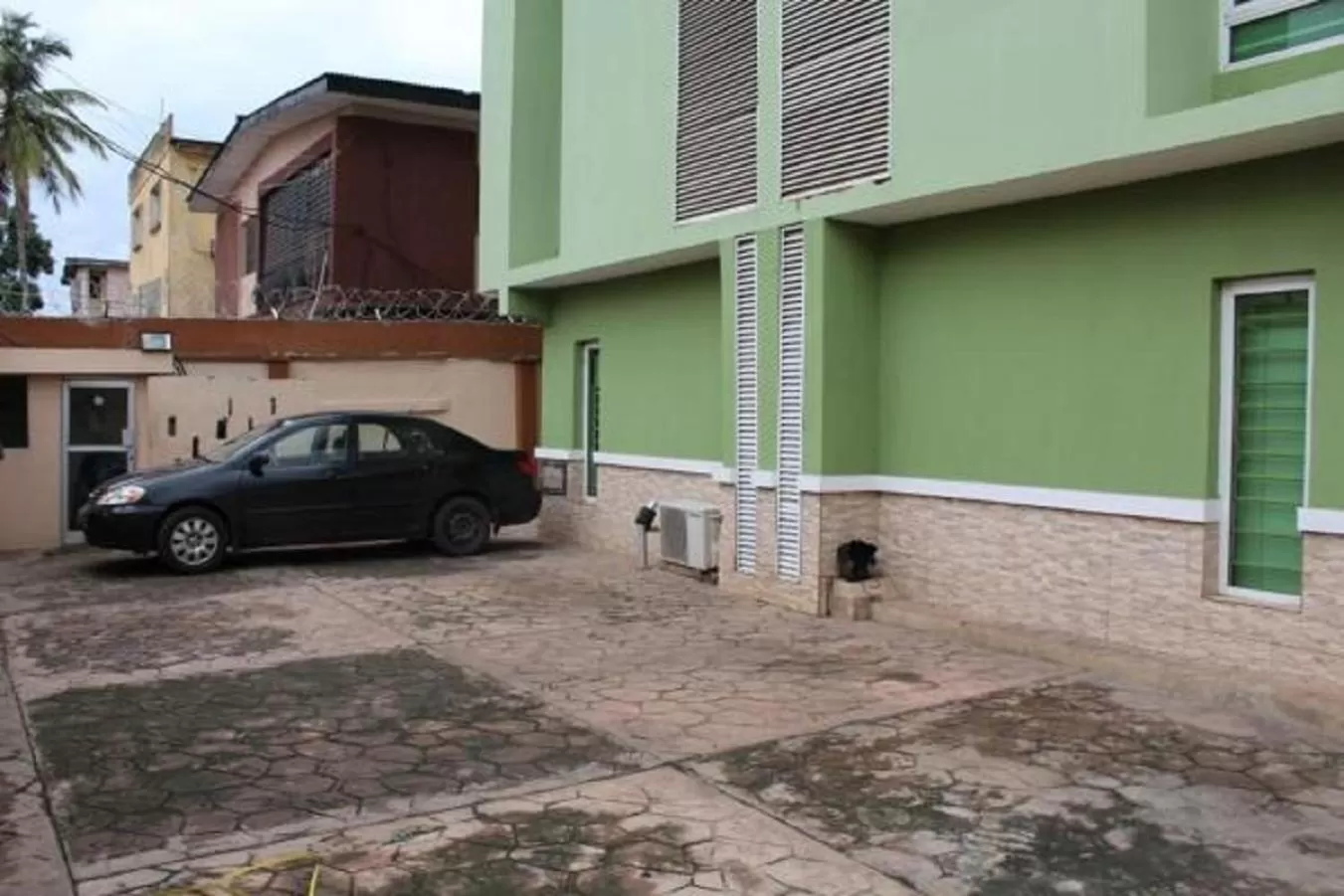 Property building in TheoDawn Hotels @ Suite 29