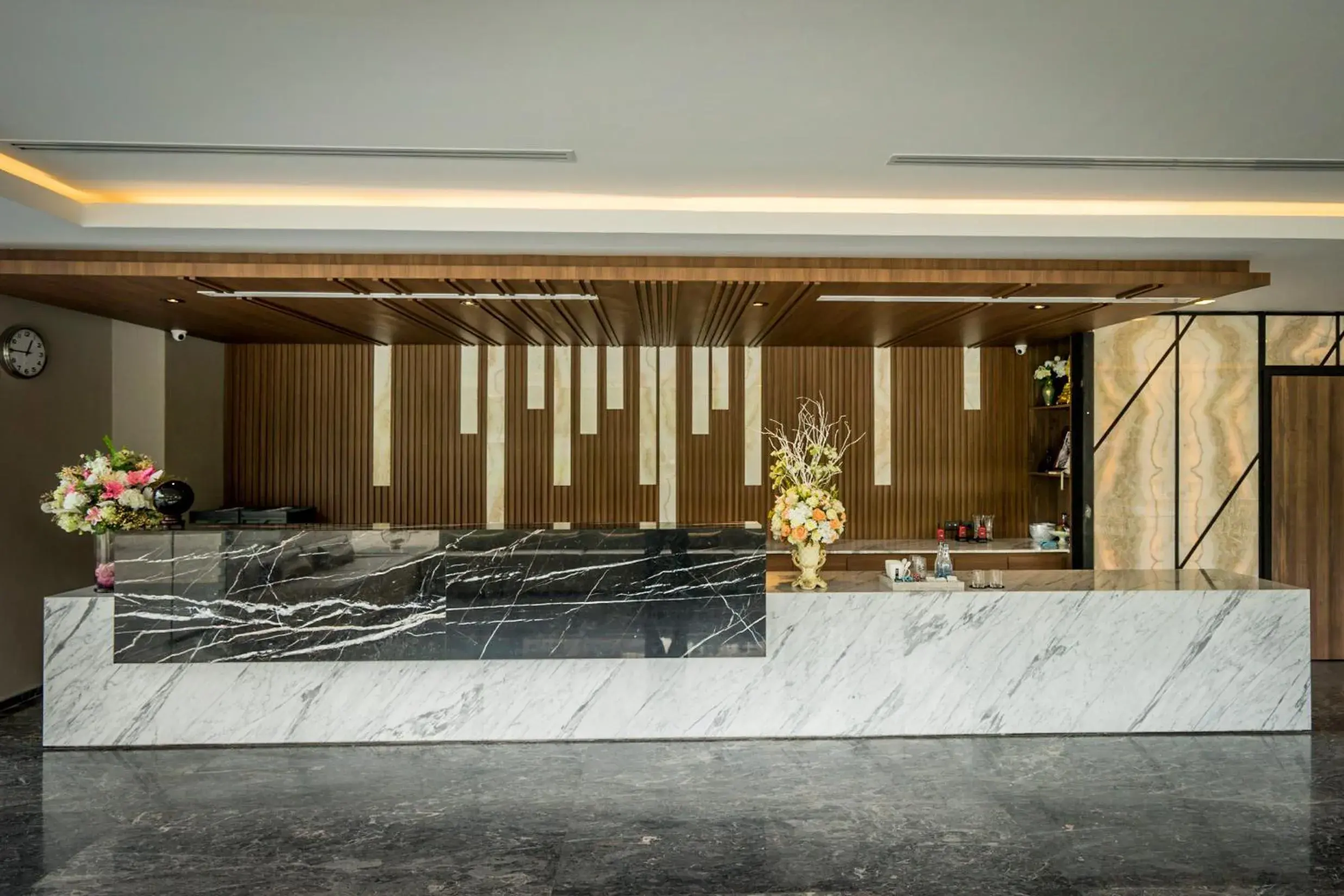 Lobby/Reception in Onix Hotel Bangkok