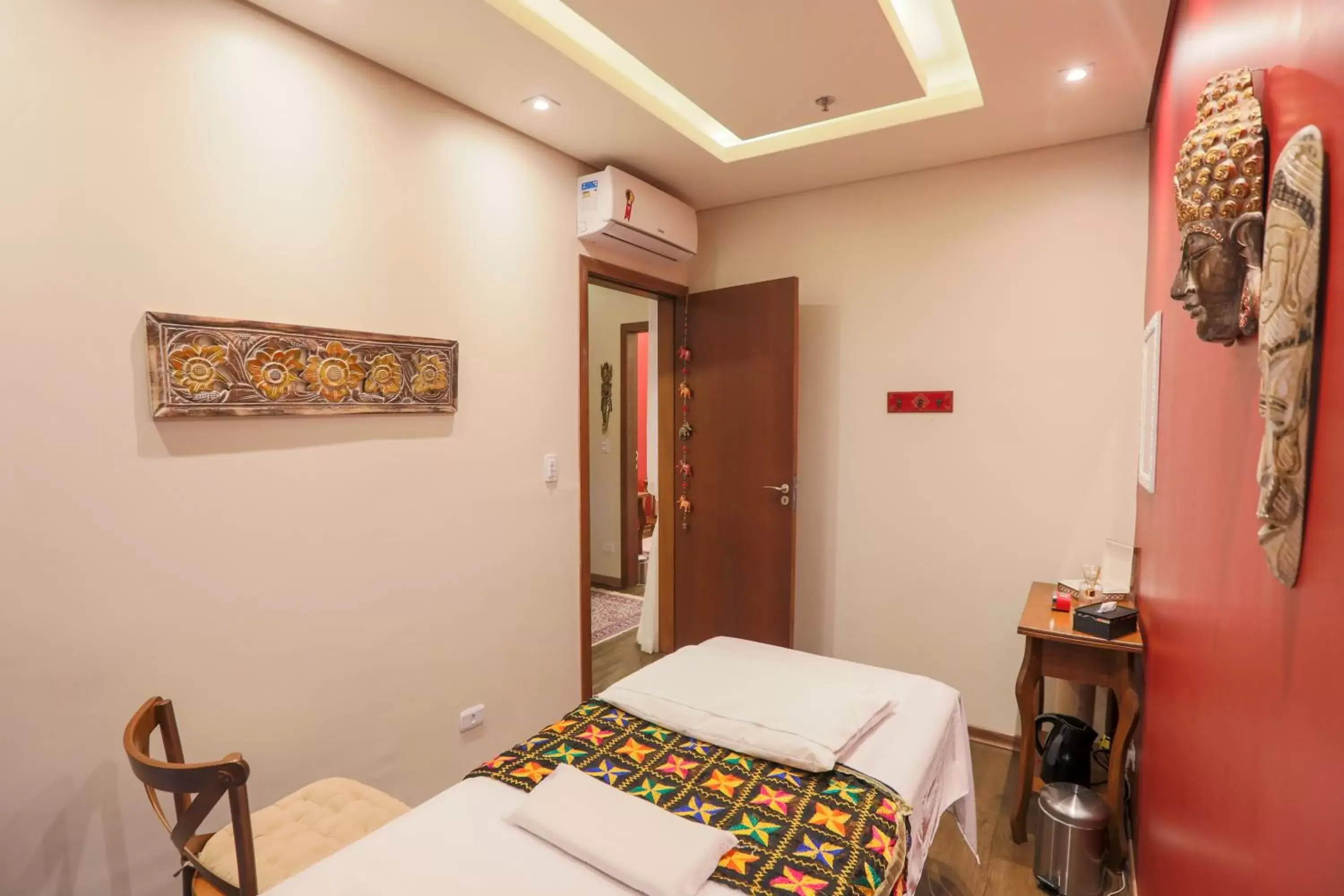 Massage, Bed in Pestana Curitiba Massage, Bed in Pestana Curitiba