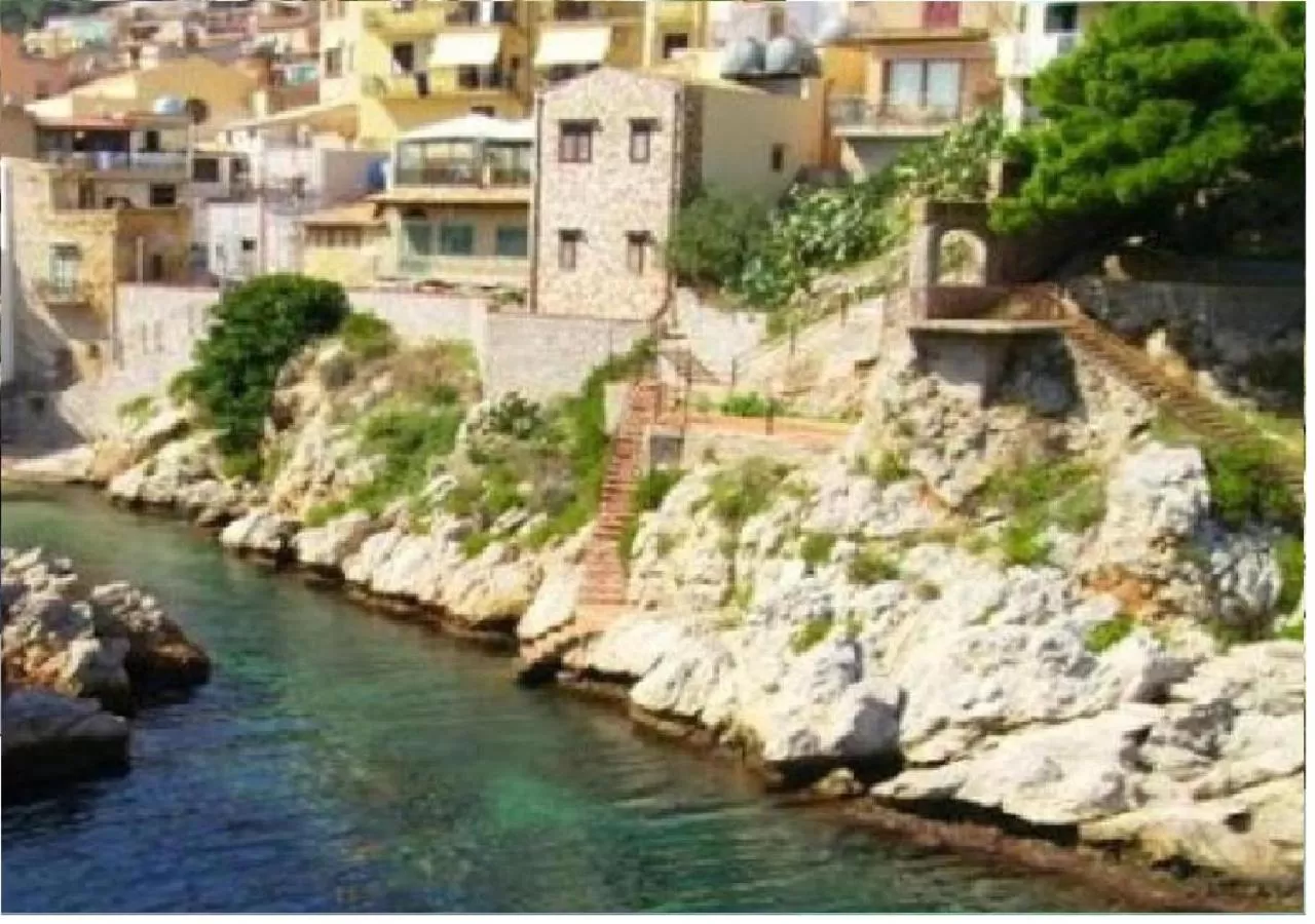 Natural landscape, Bird's-eye View in VILLA MARTA a due passi dalla clinica ortopedica Rizzoli e da Villa Santa Teresa