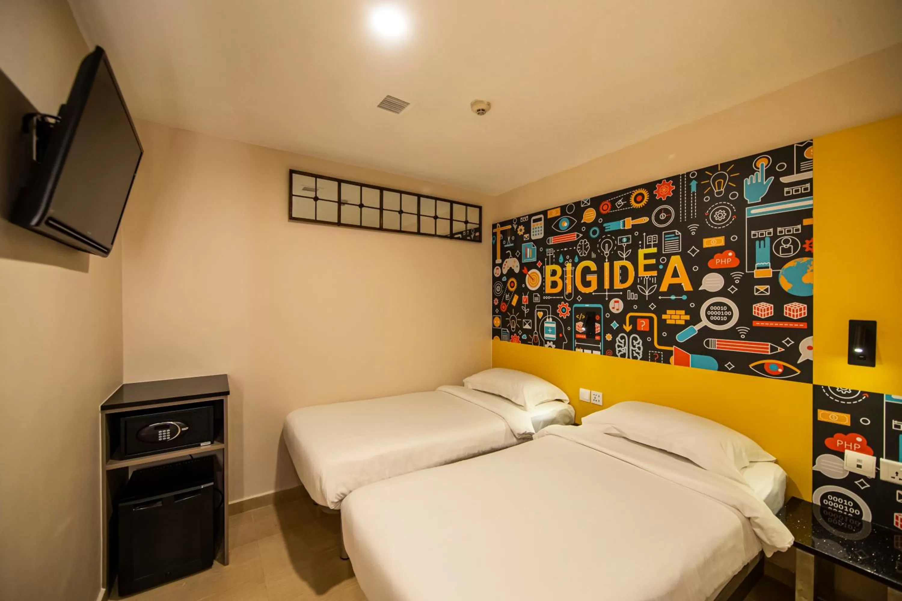 Bed in Fragrance Hotel - Oasis