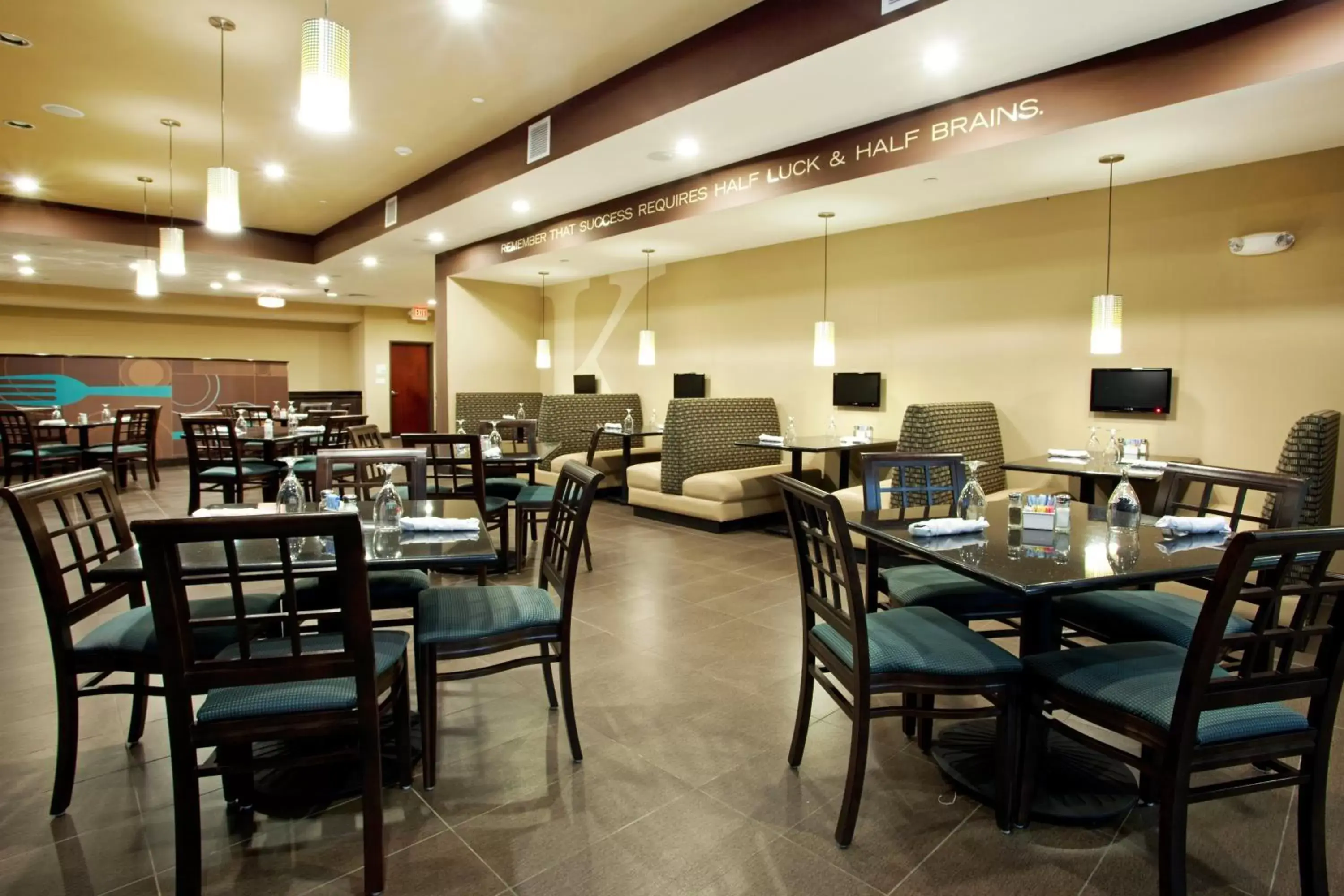 Restaurant/Places to Eat in Holiday Inn Hammond, an IHG Hotel