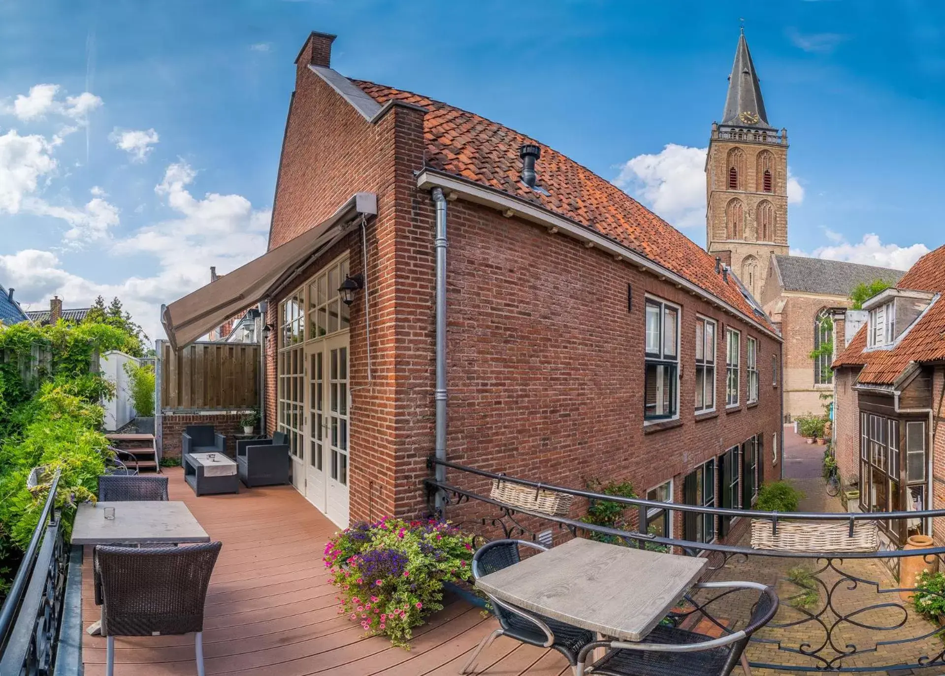 Neighbourhood, Property Building in Hart van Lochem