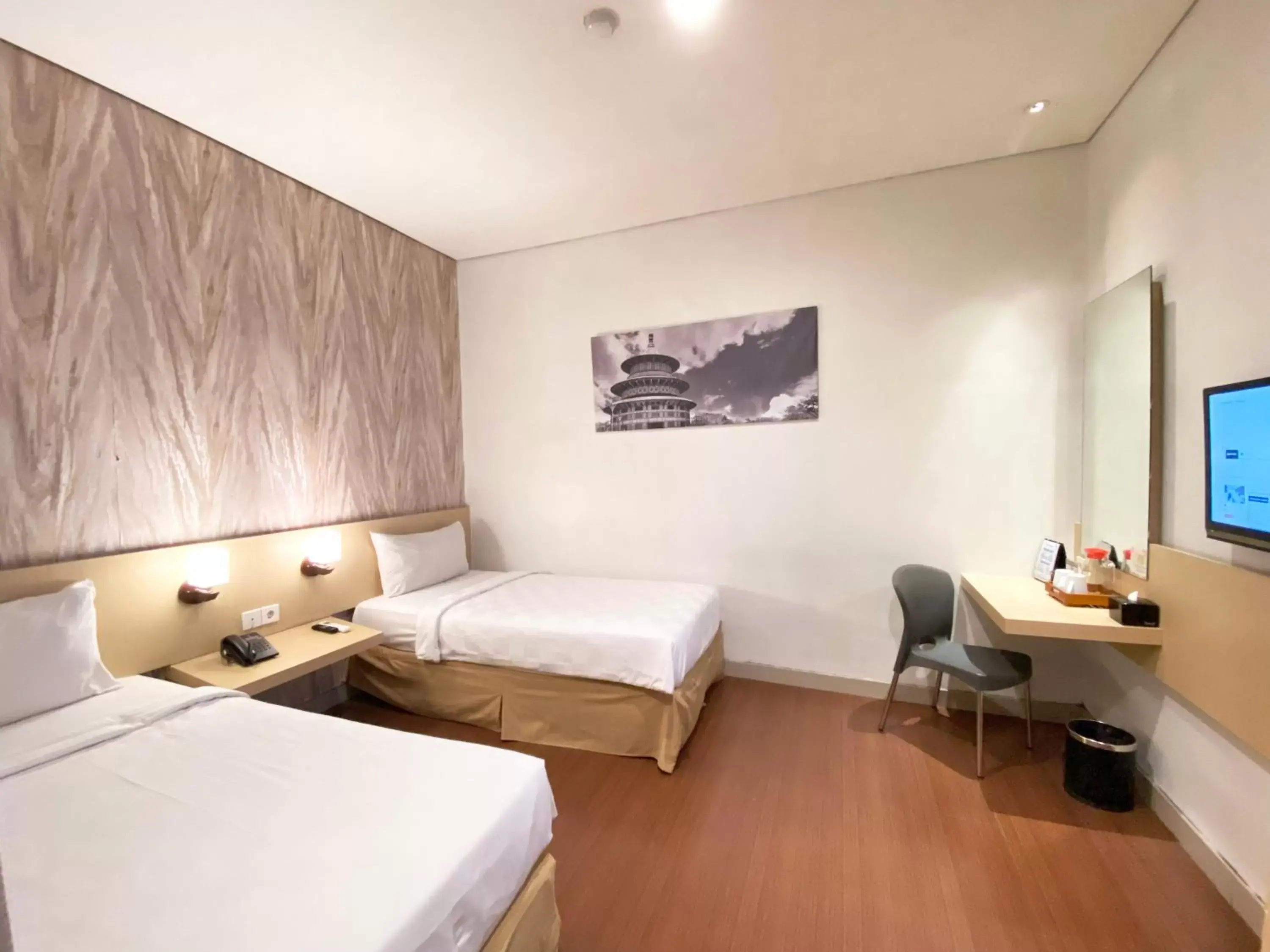 Bed in Hotel 88 Embong Malang Surabaya By WH