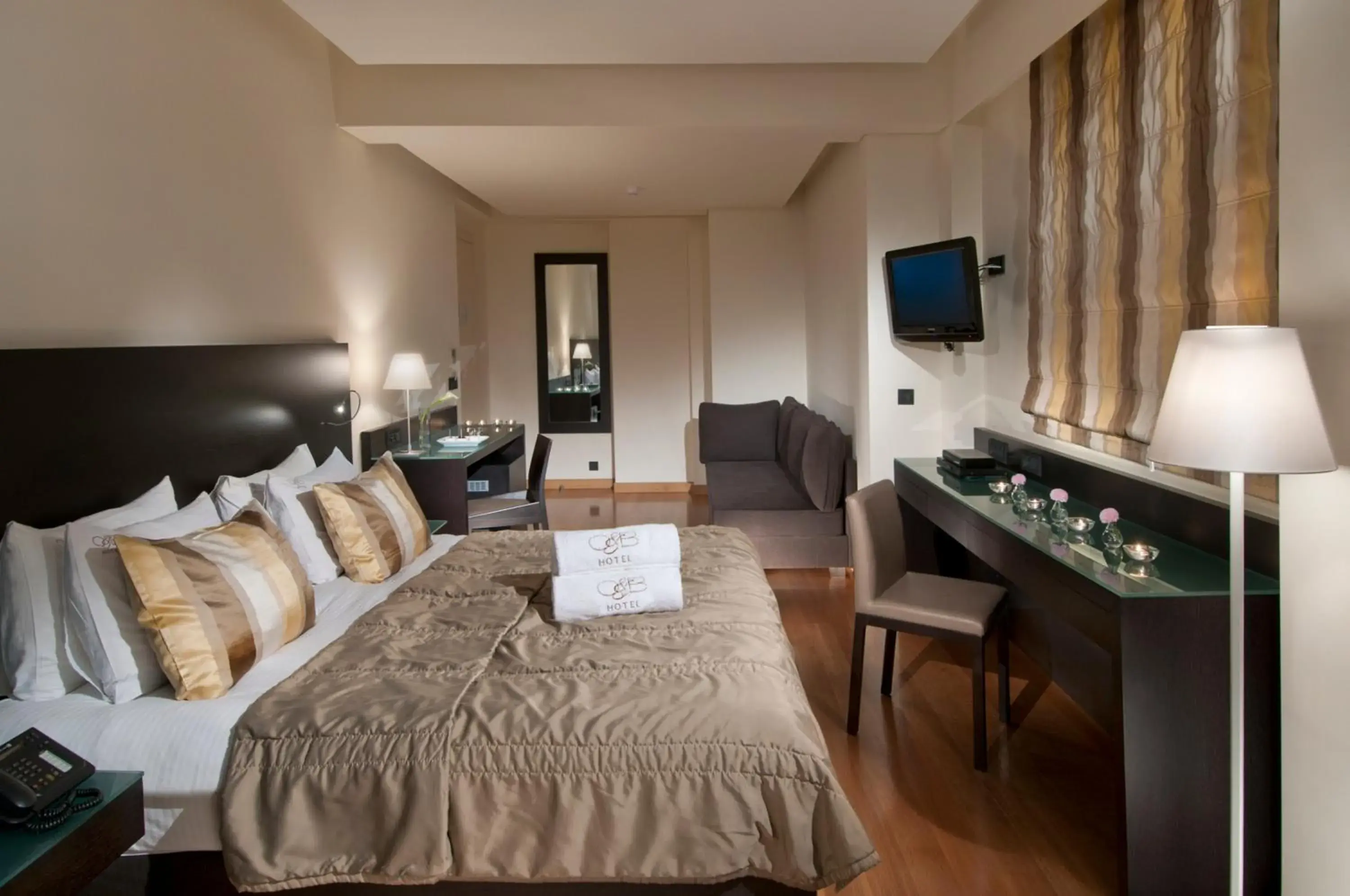 Bedroom, TV/Entertainment Center in O&B Athens Boutique Hotel