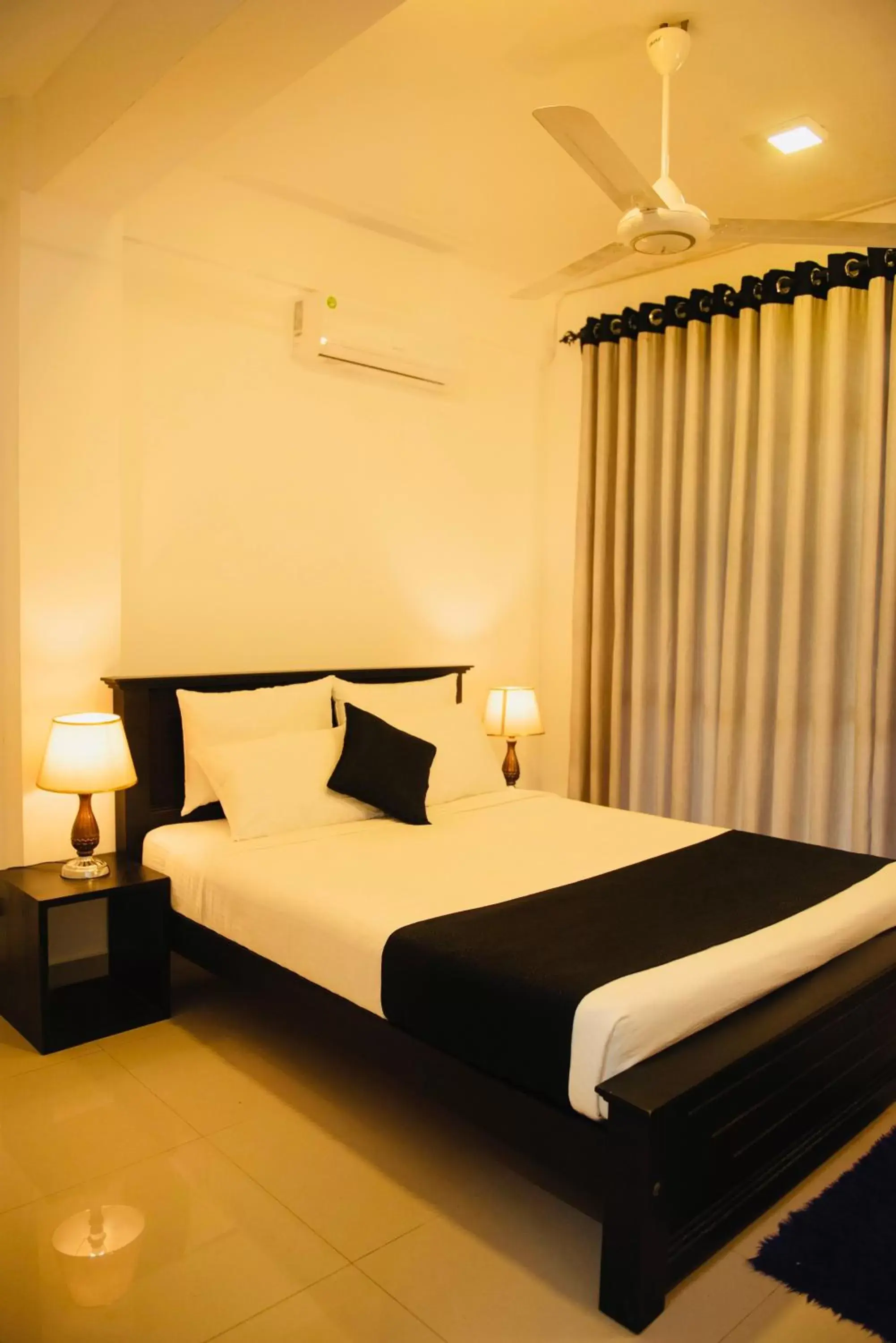 Double Room with Balcony in 49 Ella Double Room with Balcony in 49 Ella