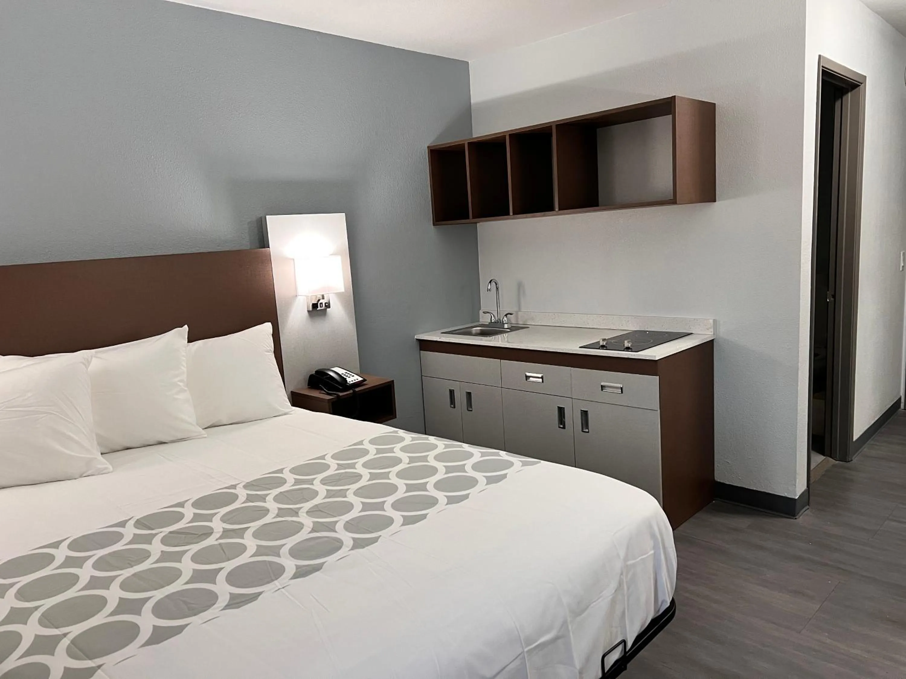 Photo of the whole room in Suburban Studios Portage