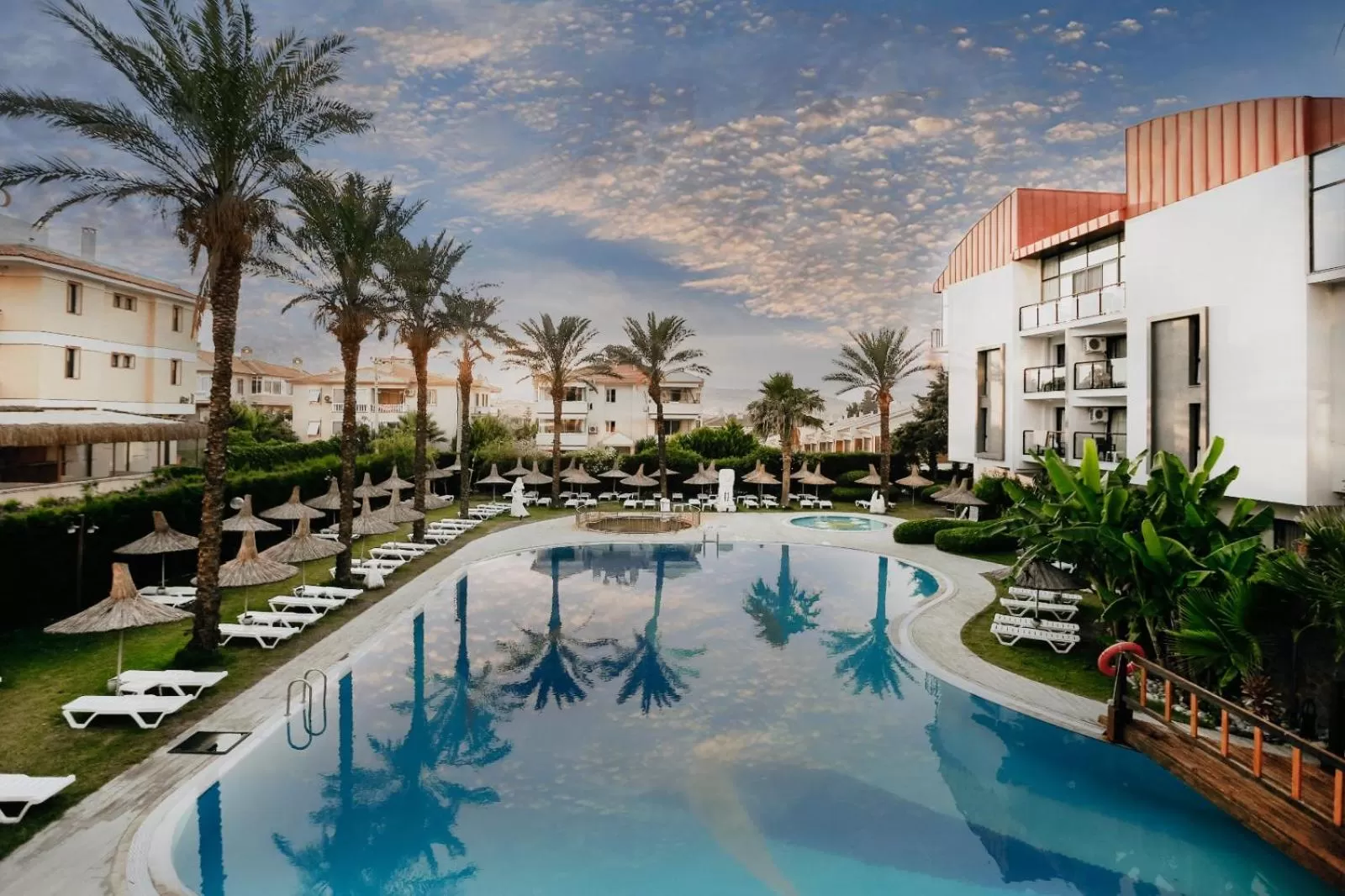 Swimming pool in Pırıl Hotel Thermal&Beauty SPA