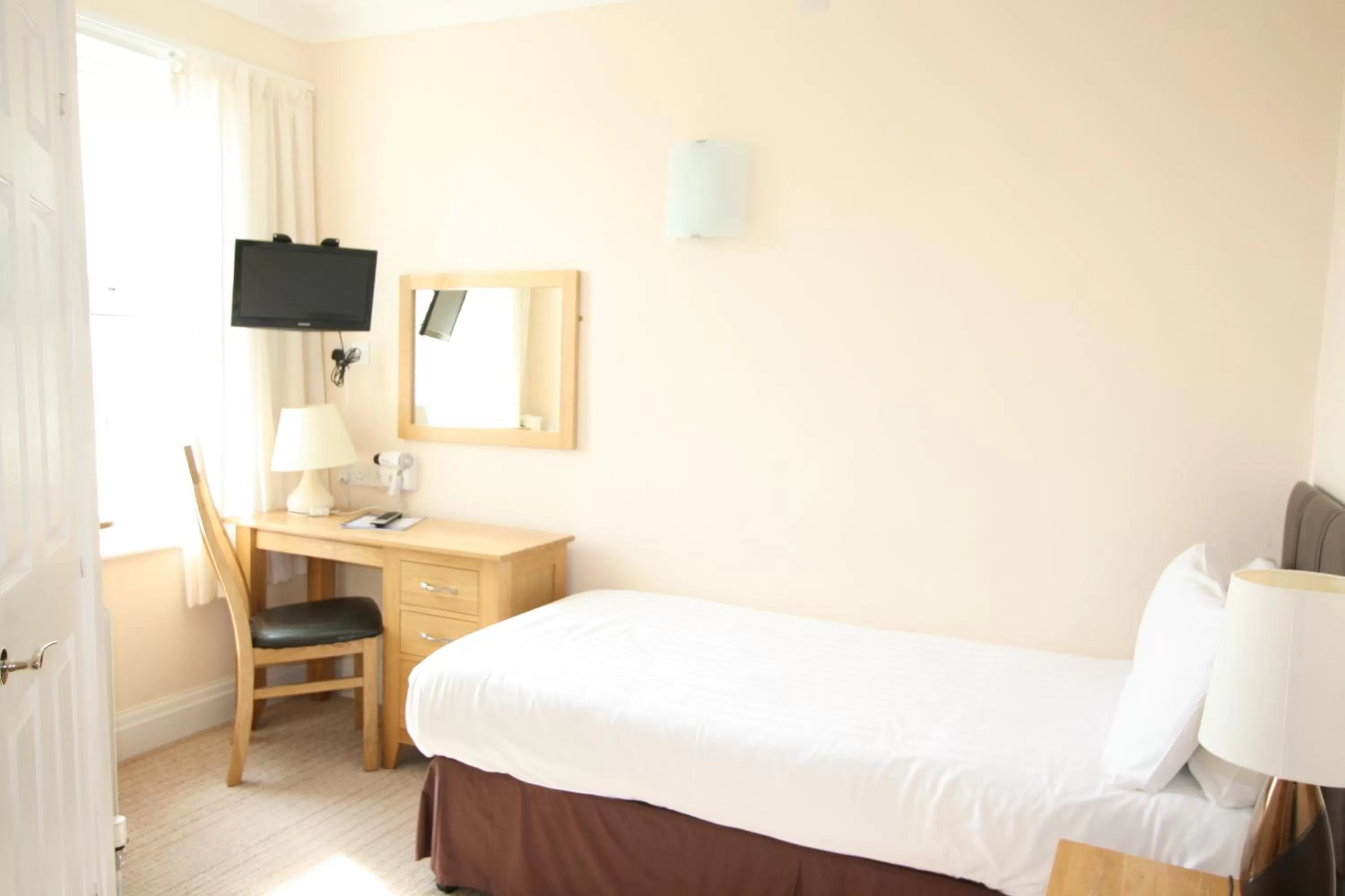 Bed in Pentire Newquay Cornwall Hotel