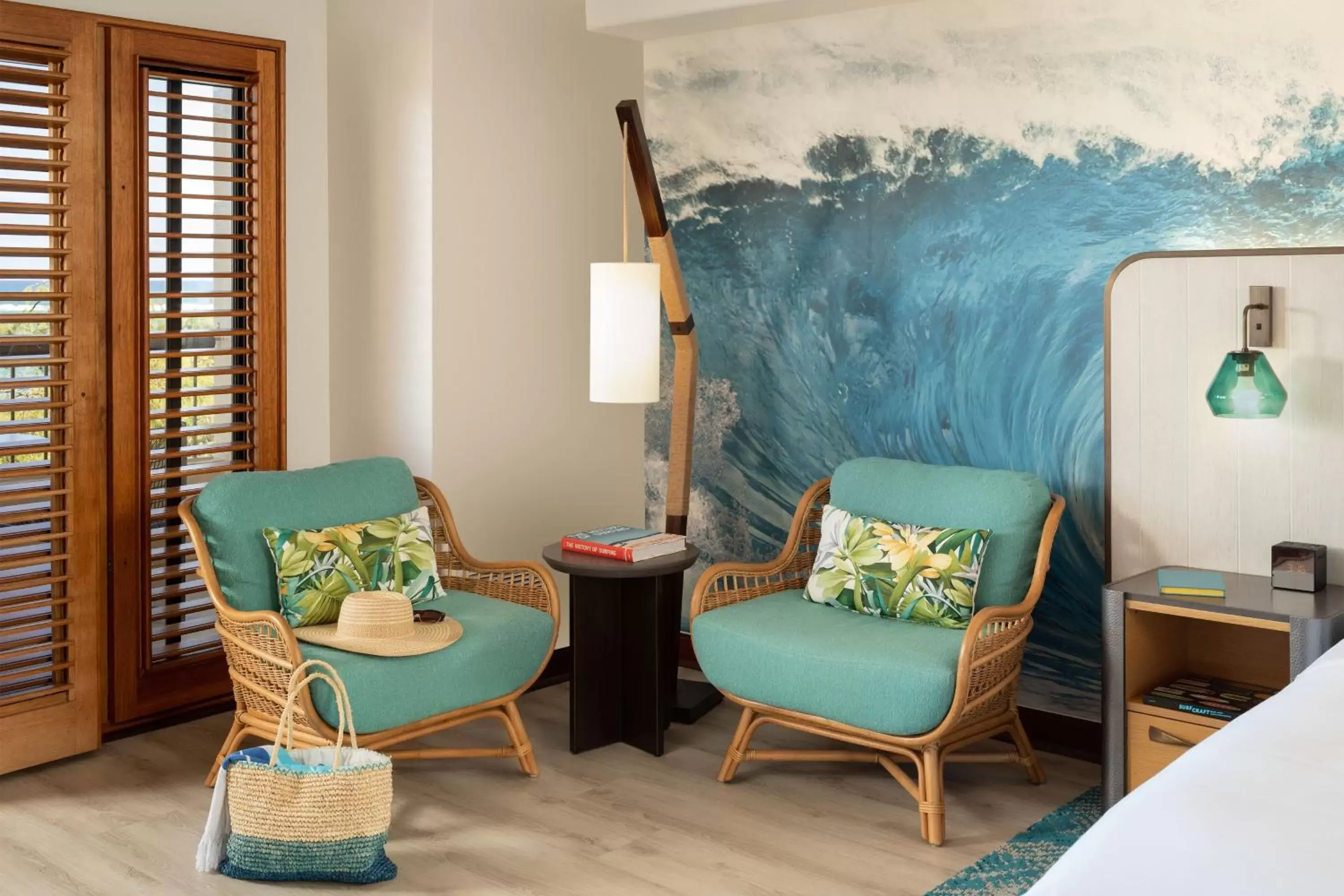 Photo of the whole room, Seating Area in Sheraton Kauai Coconut Beach Resort