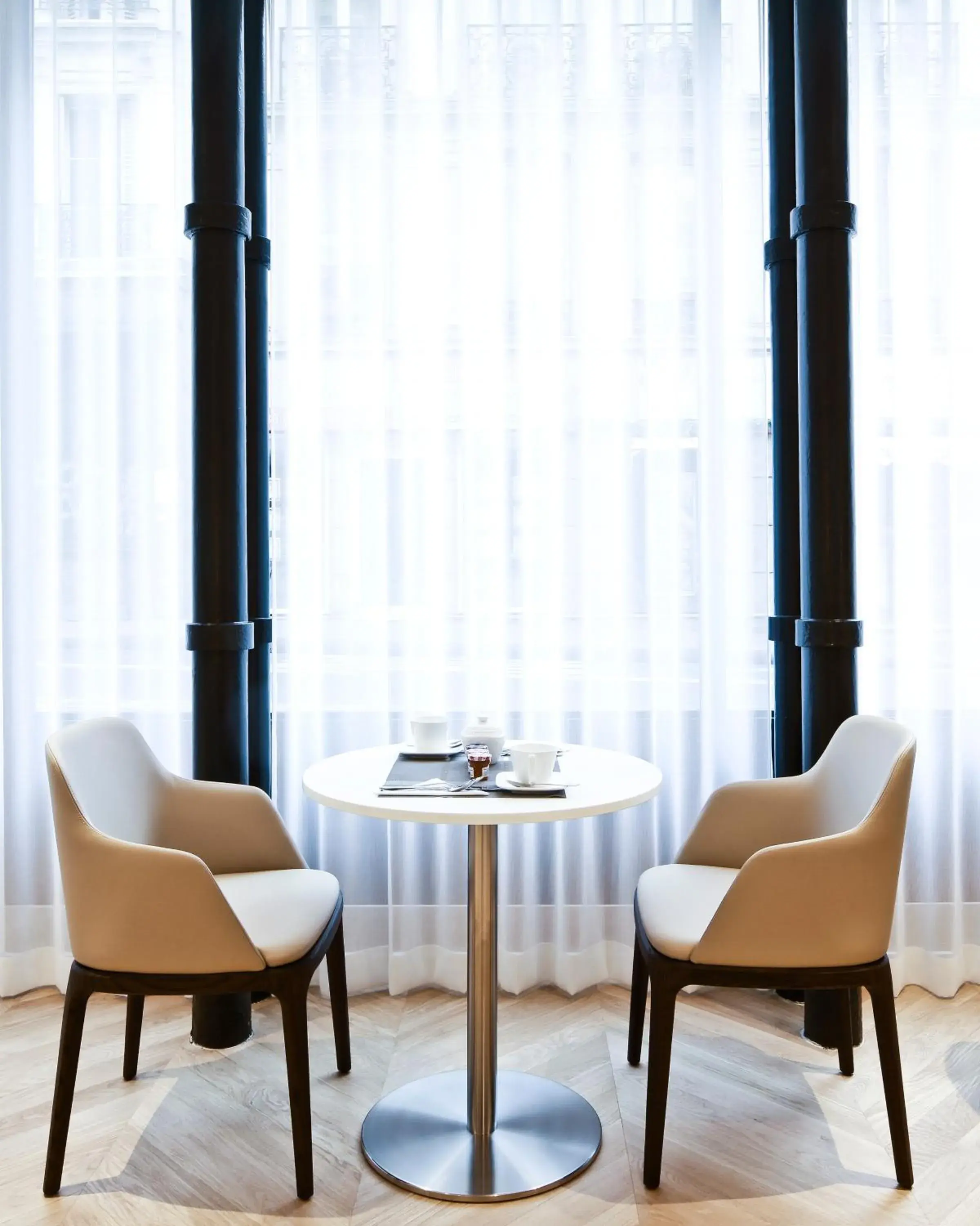 Restaurant/places to eat, Seating Area in Hotel R De Paris - Boutique Hotel