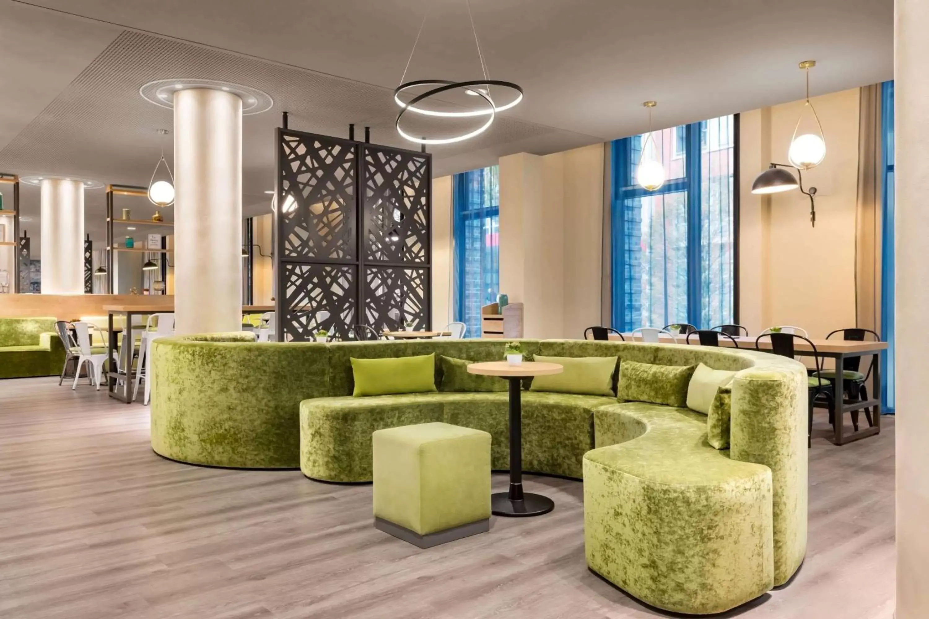 Lobby or reception, Lounge/Bar in Super 8 by Wyndham Hamburg Mitte