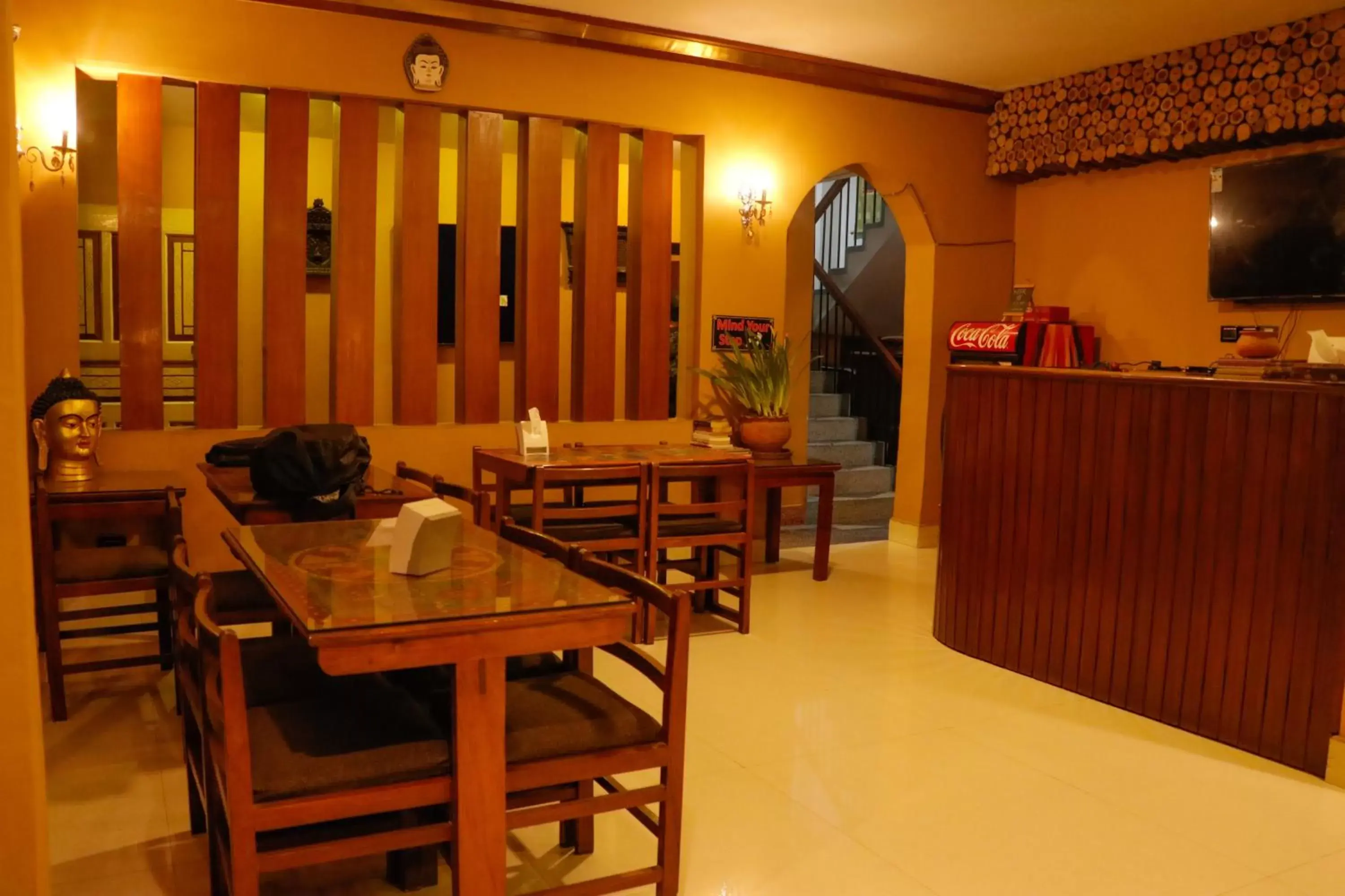 Lounge or bar in Hotel ThorongLa Thamel Lounge or bar in Hotel ThorongLa Thamel