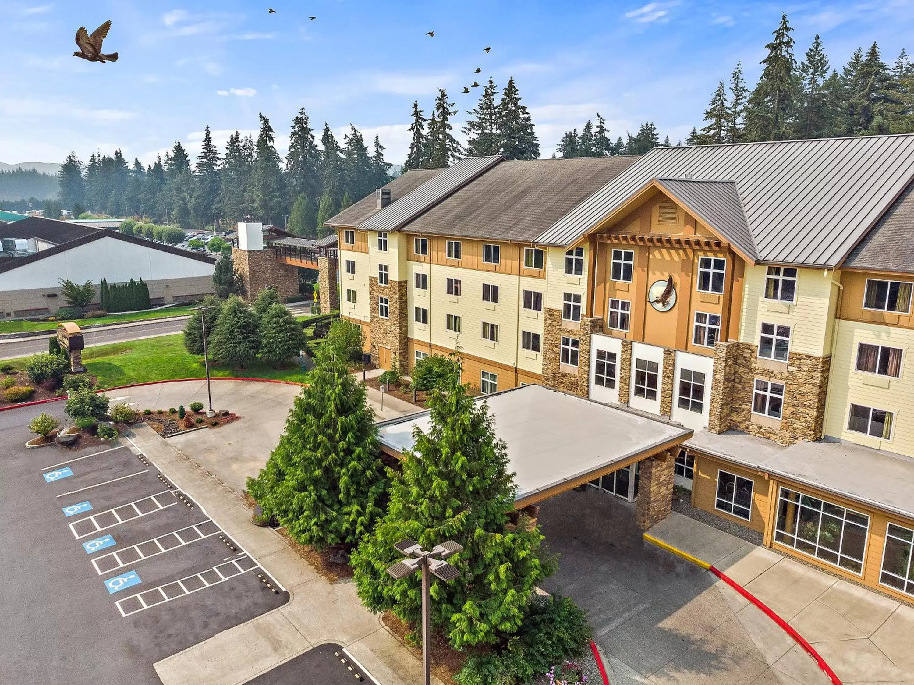 Facade/entrance in Lucky Eagle Casino & Hotel (Washington) Facade/entrance in Lucky Eagle Casino & Hotel (Washington)