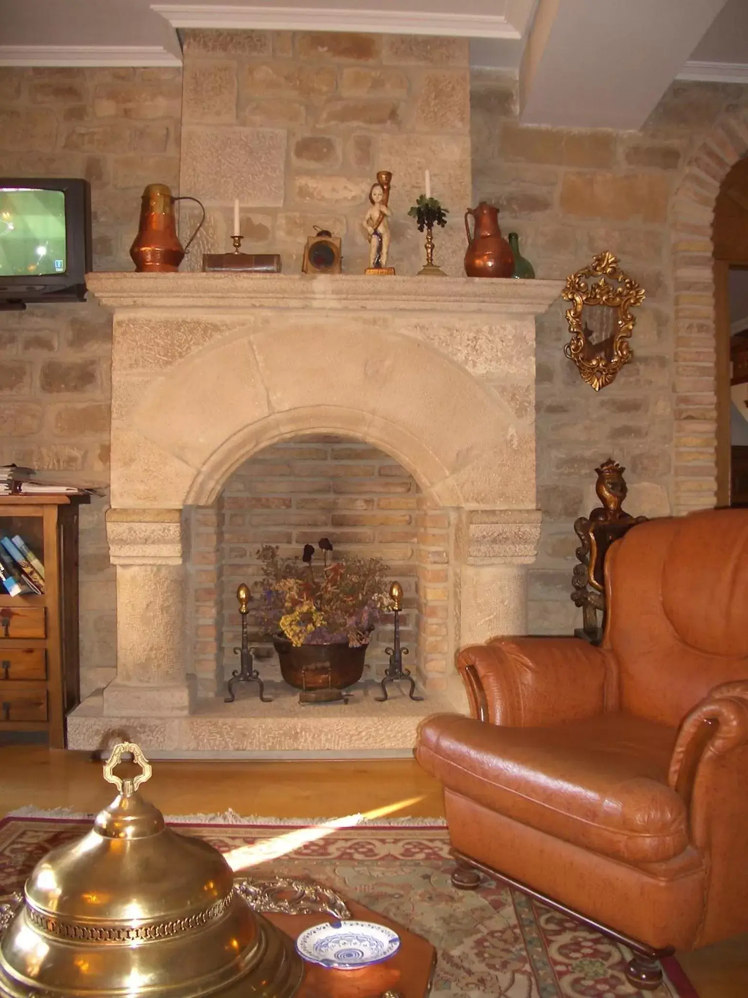 Library, Seating Area in Hotel Merindad de Olite