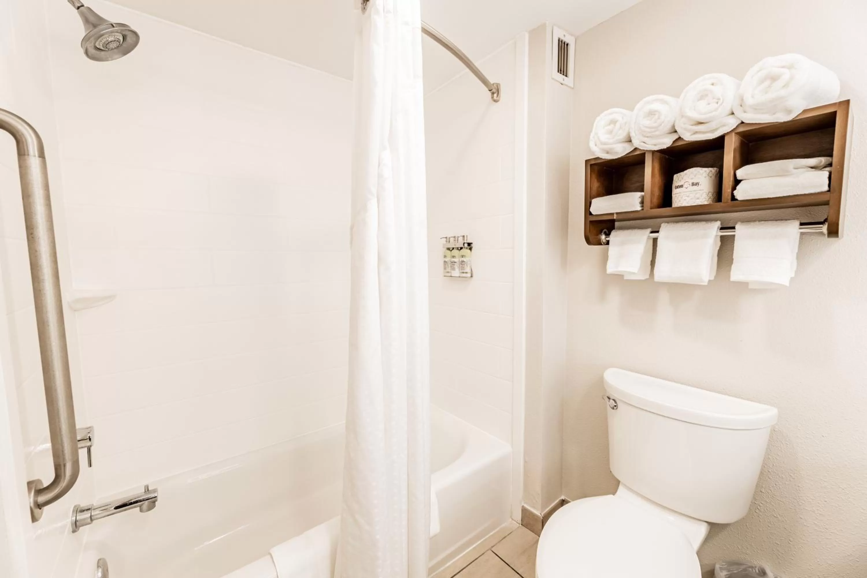 Bathroom in Holiday Inn Express Indianapolis South by IHG