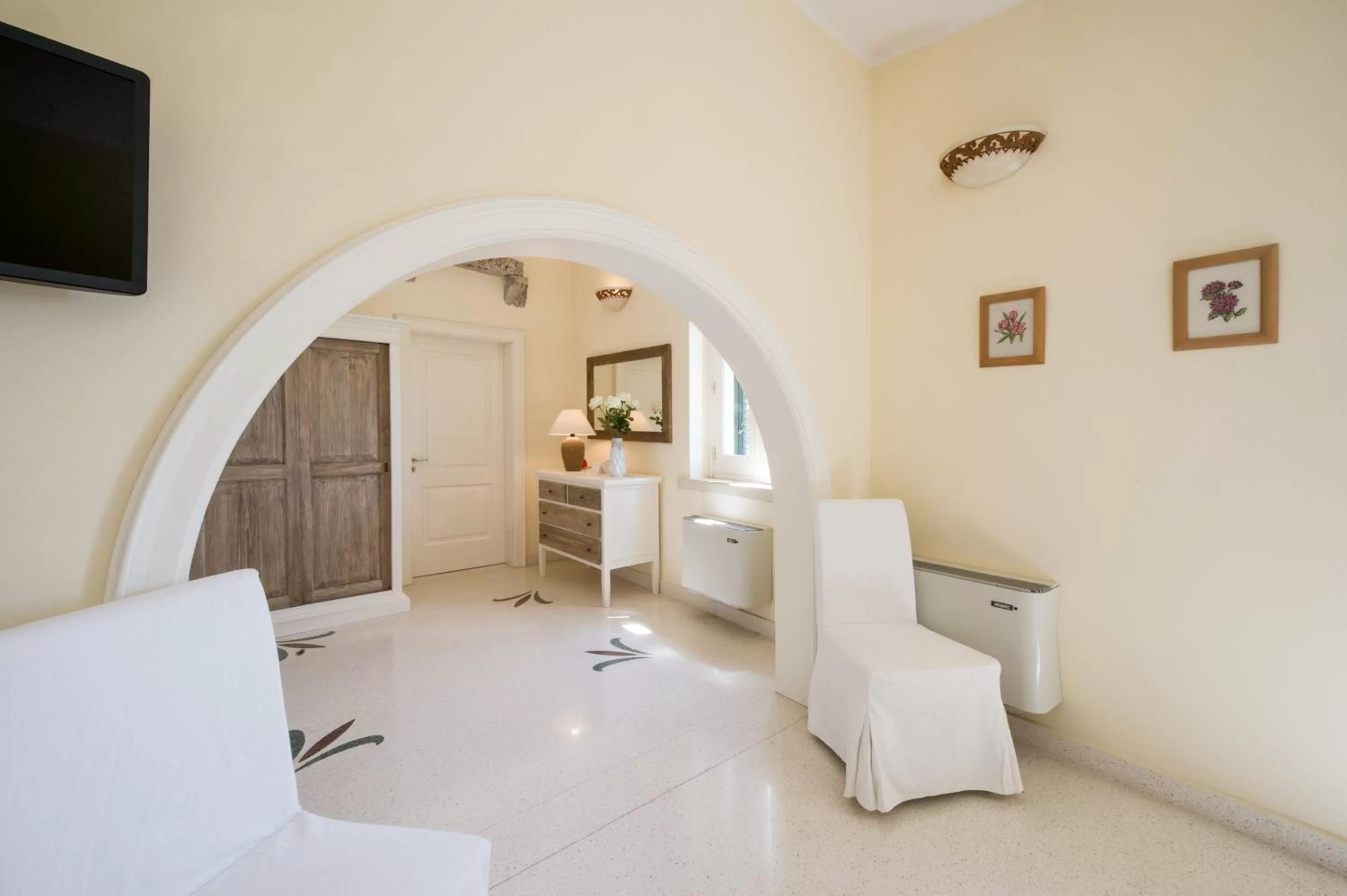 Bed, Seating Area in Parco Degli Aranci