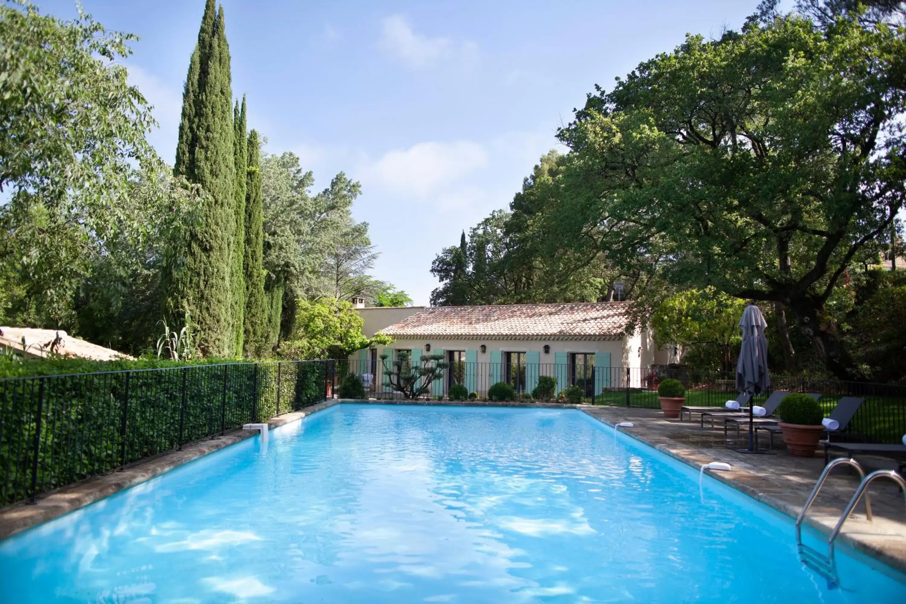 Two-Bedroom Villa with Heated Pool in Le Vallon de Valrugues & Spa