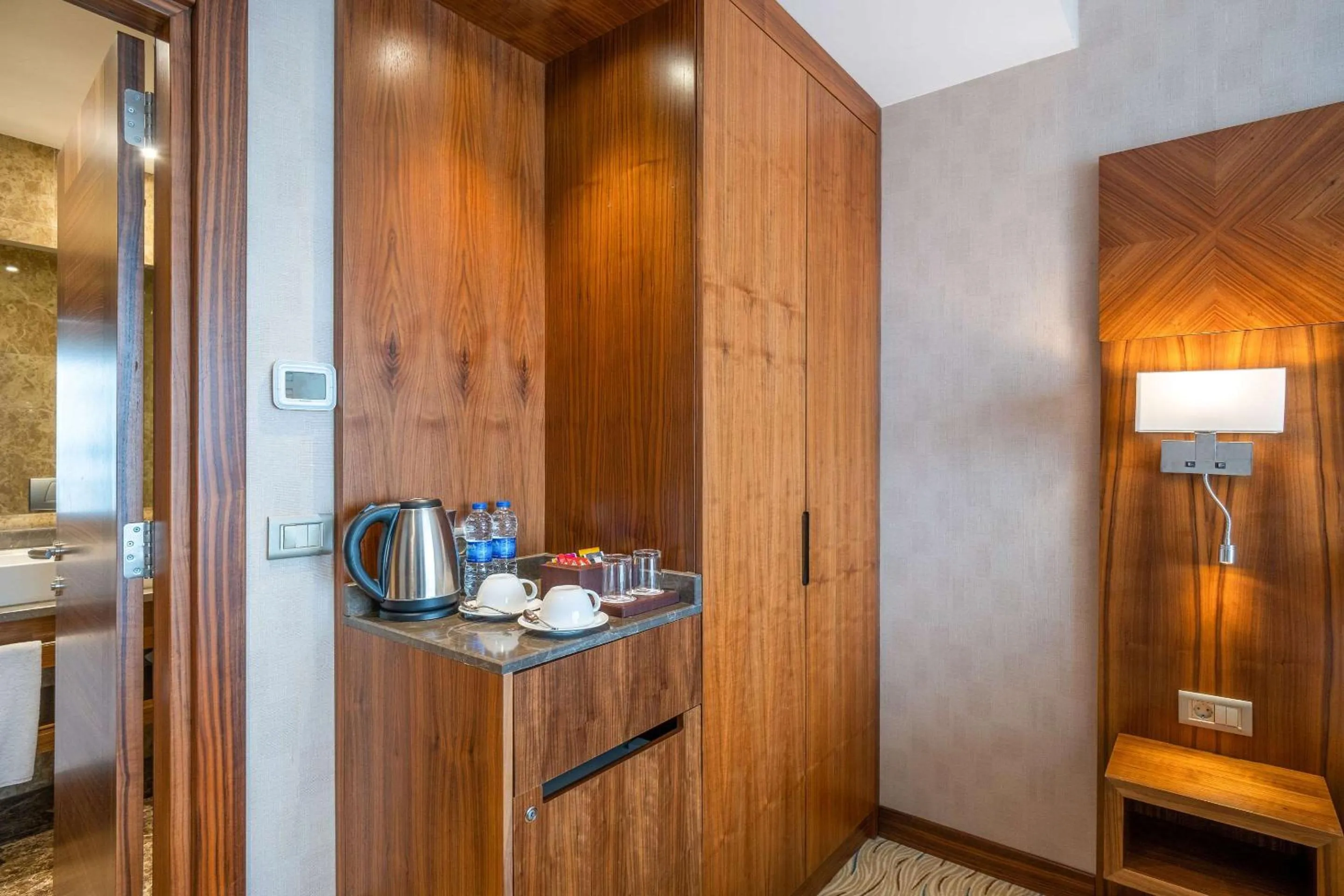 Photo of the whole room in Clarion Hotel Istanbul Mahmutbey