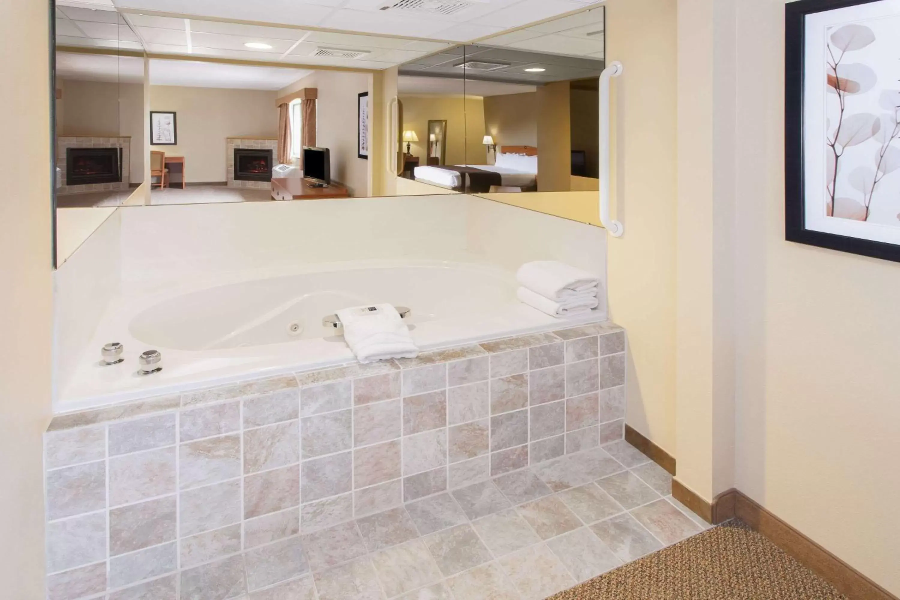 Photo of the whole room, Bathroom in AmericInn by Wyndham Greenville